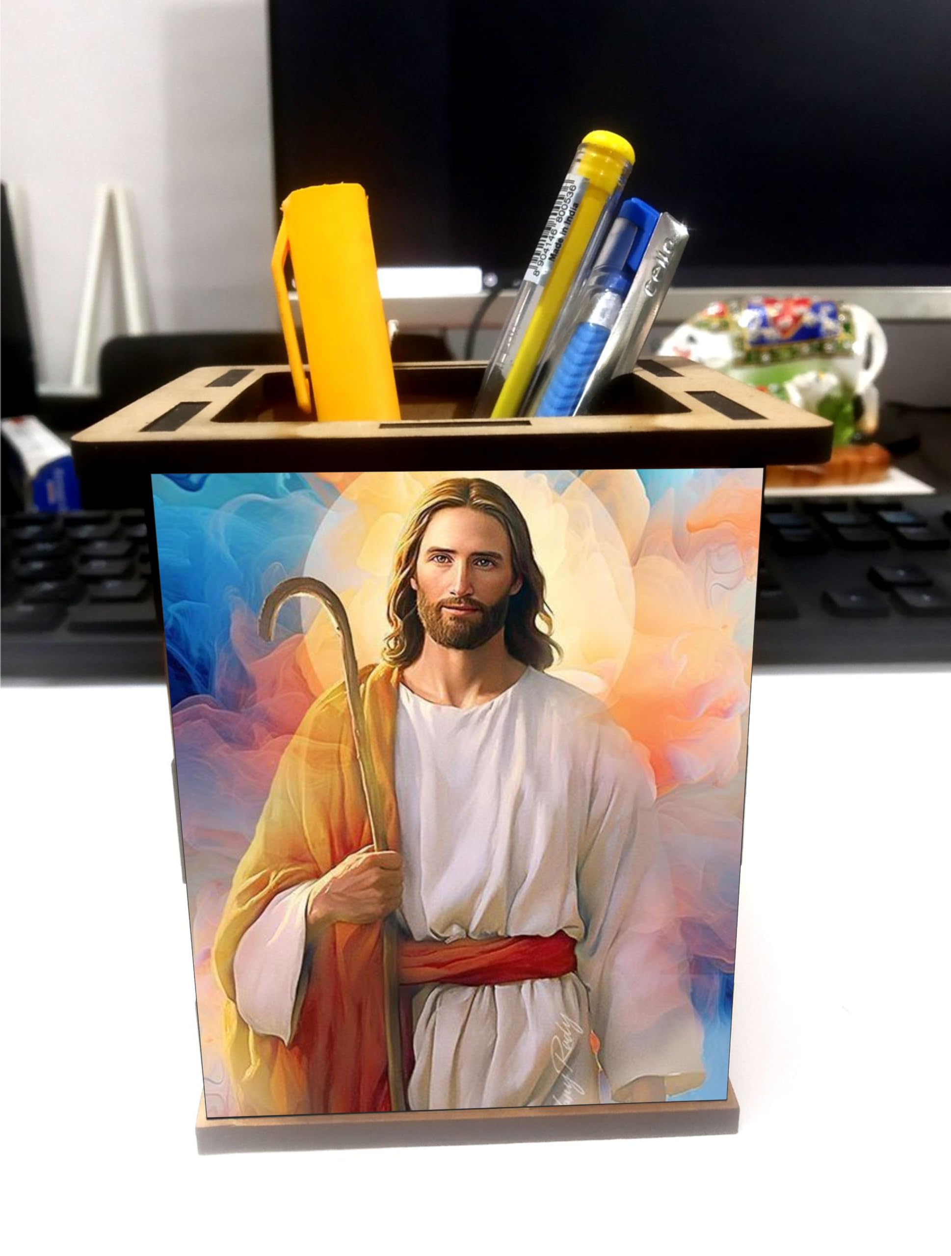 jwalpa Creation Wooden Pen Stand with Hand Painted photo Return Gift Office Stationery Pen Holder, Multicolor Desk Organizer Pen And Pencil Holder (Jesus-010-penstand)