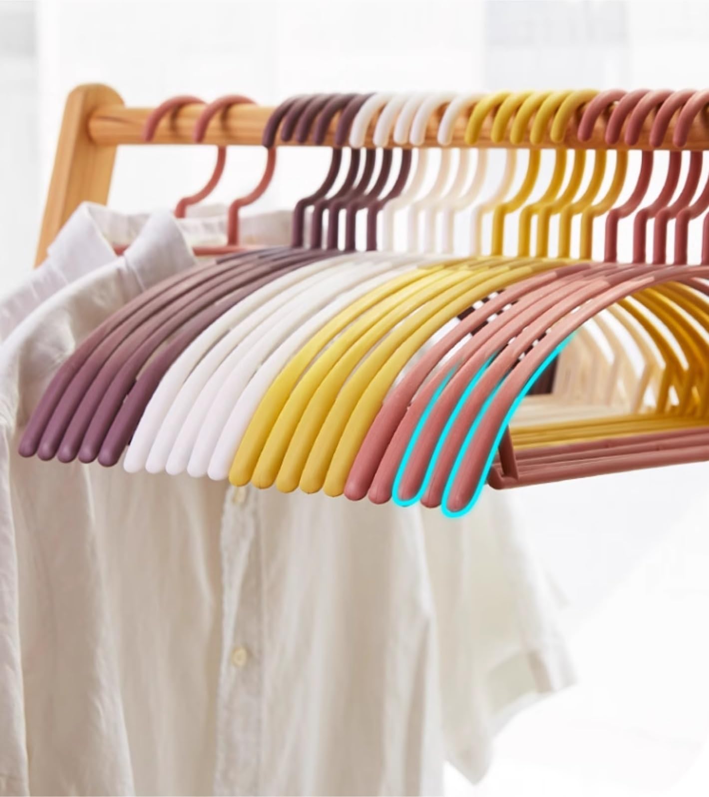 Amazon.co.jp: ハンガー 20 個洋服ハンガーアークデザインノンスリップ