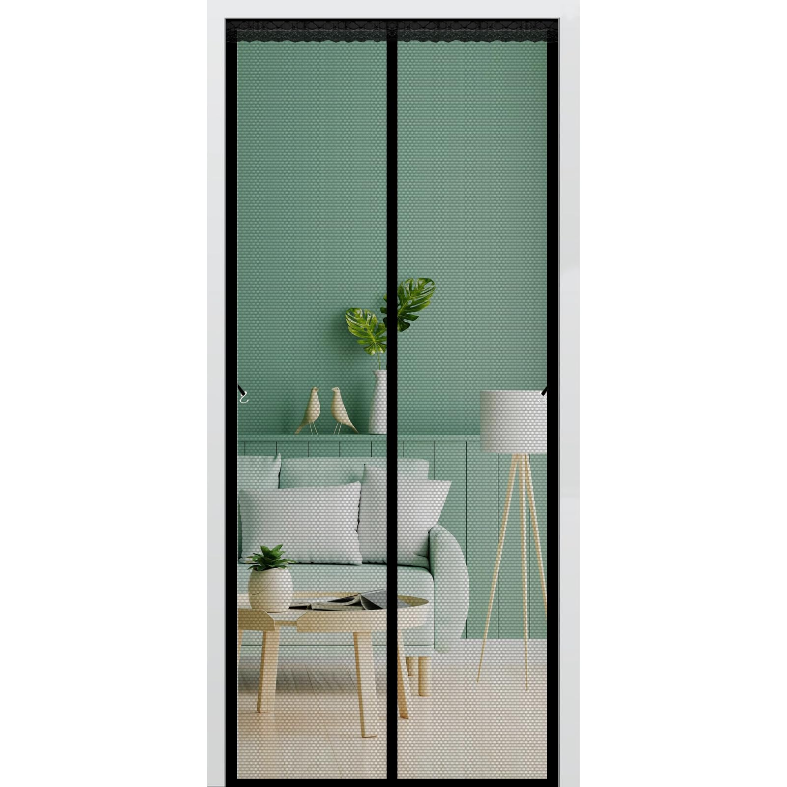 Moustiquaire porte fenêtre pour garder l'air frais à l'intérieur de votre salon en été