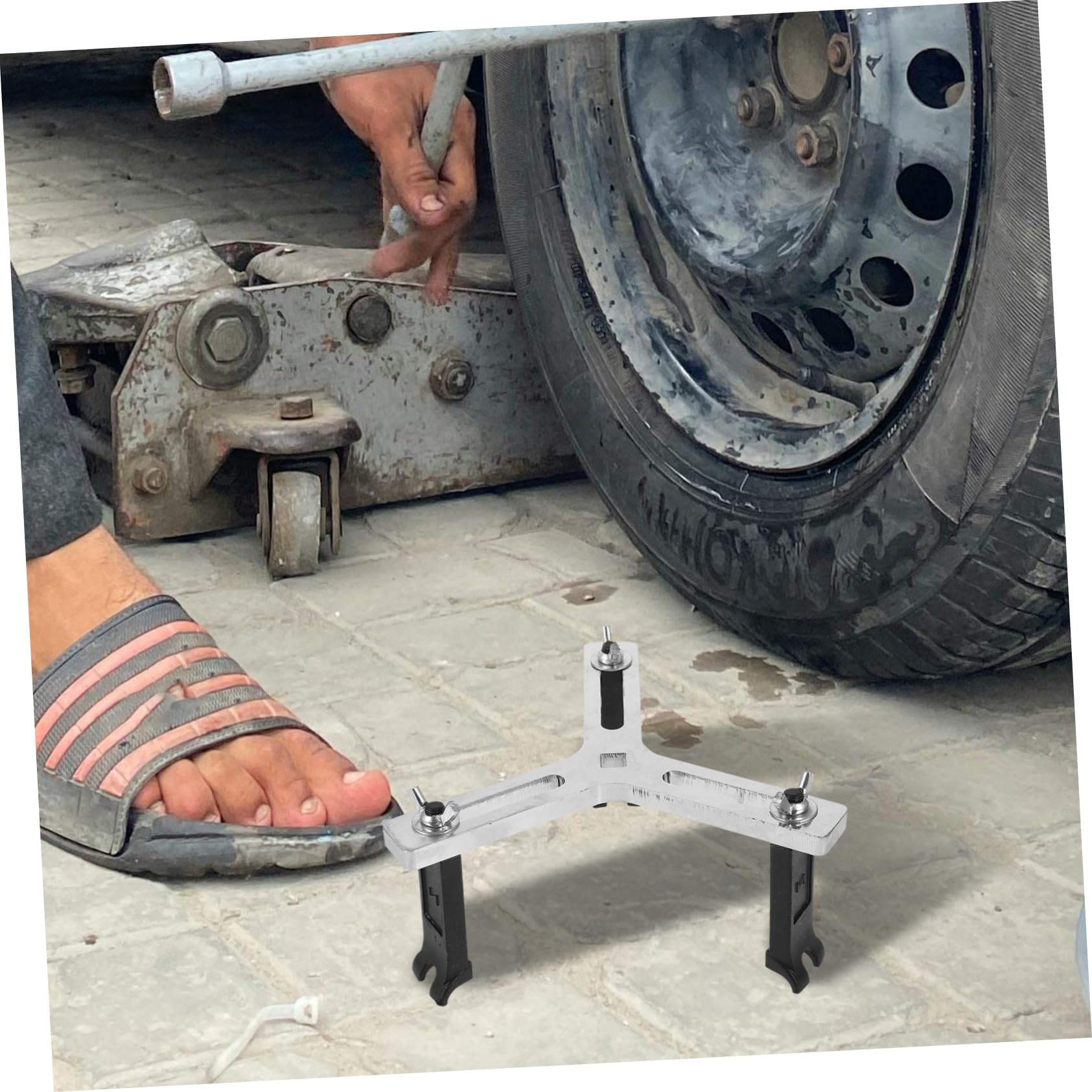 Clé Tricoise Acier Chrome-vanadium Réglable à 3 Griffes Outil de Démontage pour Couvercle de Réservoir de Carburant pour Réparation Auto
