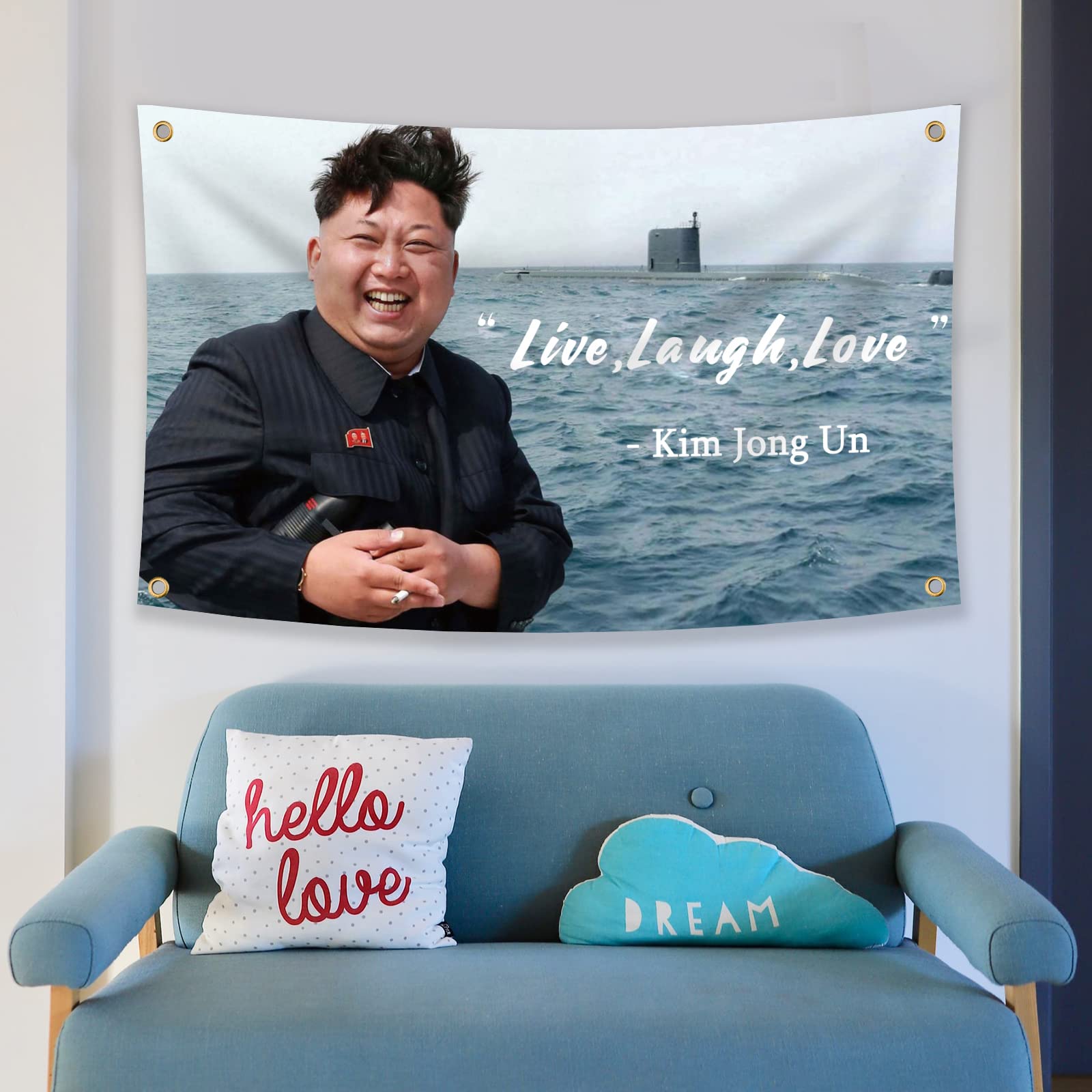 Bandiera Umoristica Fvieon Kim Jong Un – 90x152 Cm, Poliestere 150D, Con 4 Occhielli In Ottone – Live, Laugh, Love