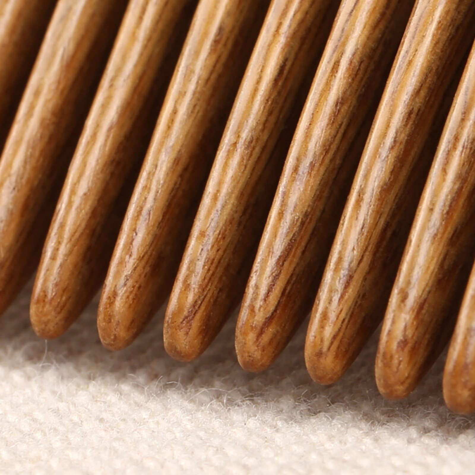 Peigne Soins des Cheveux Peigne à Cheveux Shunfa Peigne de Massage Peigne en Bois Confortable Peigne de Poche Antistatique Meilleur Cadeau pour Hommes et Femmes à la mais