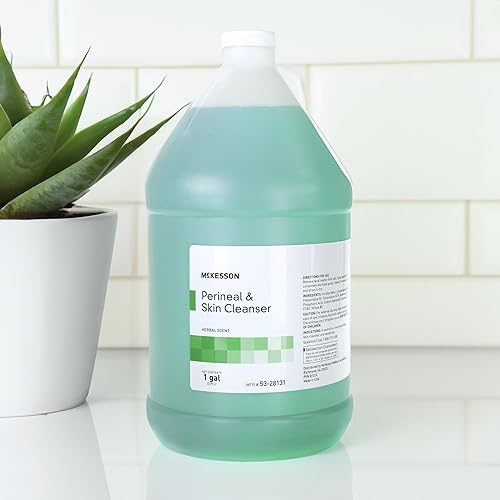 Miniatura 6 de McKesson Limpiador de piel perineal, 1 galón [paquete de 1] gel de baño sin enjuague para la incontinencia o el cuidado de la ostomía, aroma a