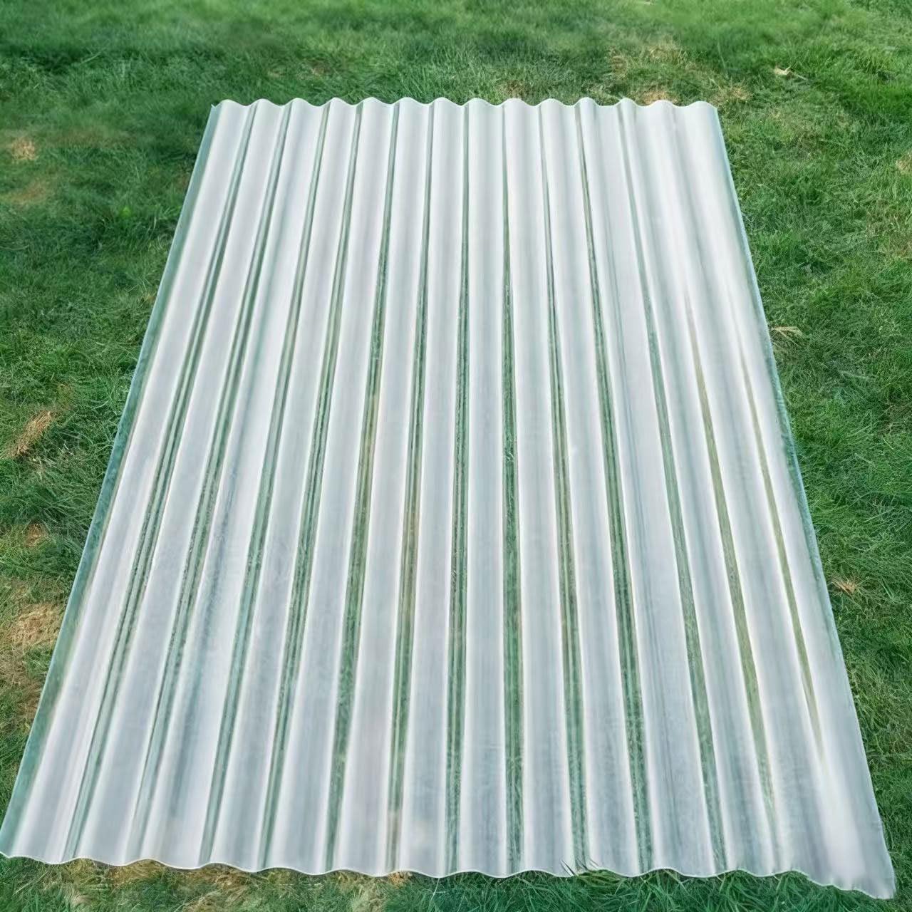 Wellplatte aus Polycarbonat FRP lichtdurchlässig, 80% Lichttransmission, bruchsicher, UV-Schutz, für Gewächshaus, Carport, Überdachung Dicke 1,2 mm(Size:5pcs,Color:0.9x1.8m/35.4x70.86in)