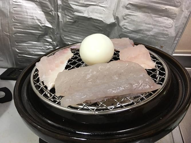 Amazon｜長谷園 土鍋 燻製 いぶしぎん 小 23 cm 直火 専用 黒 伊賀焼