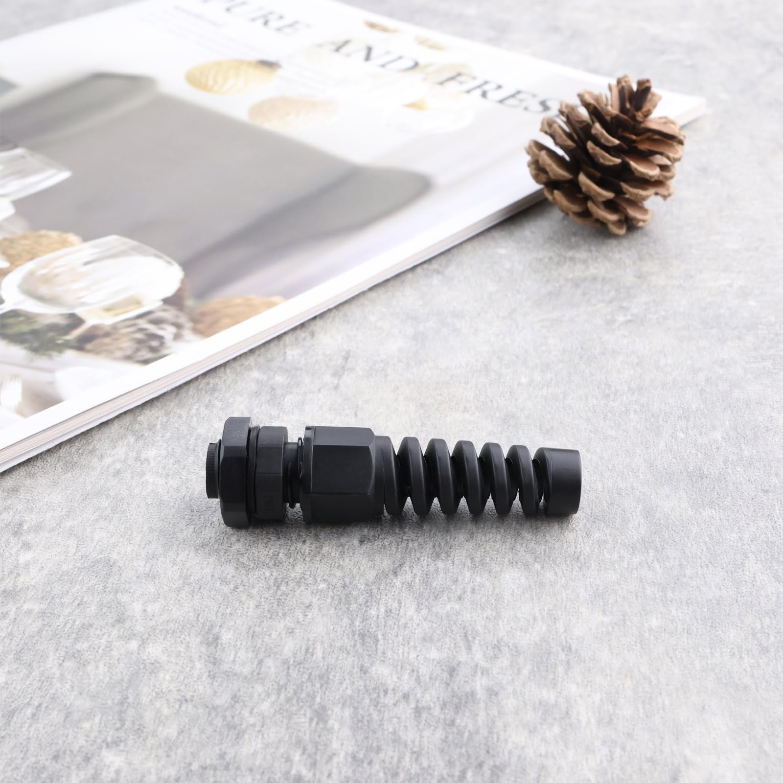 10 szt. PG7 IP68 czarny dławik kablowy 3-6,5 mm wodoodporny nylonowy przegub z regulowaną nakrętką zabezpieczającą i odciążeniem do mocowania kabli