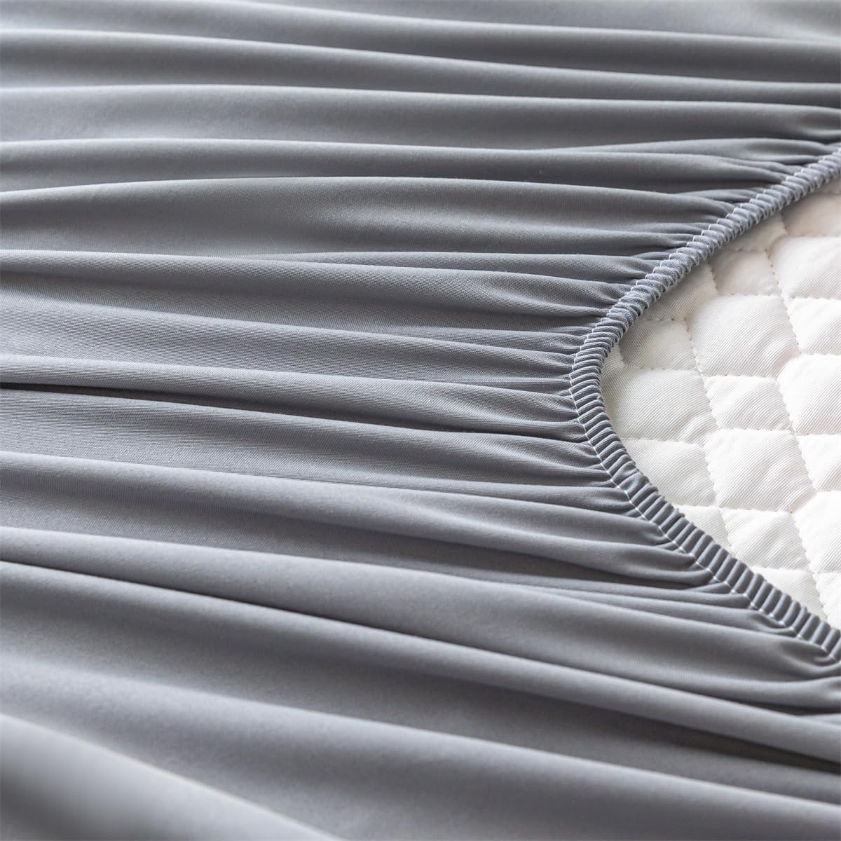 Mattress Protector, Quilted Fitted Mattress Pad Deep Pocket Up to 11" Bed Mattress Cover Noiseless Soft Breathable Washable (Dark Gray,King 72"x80")