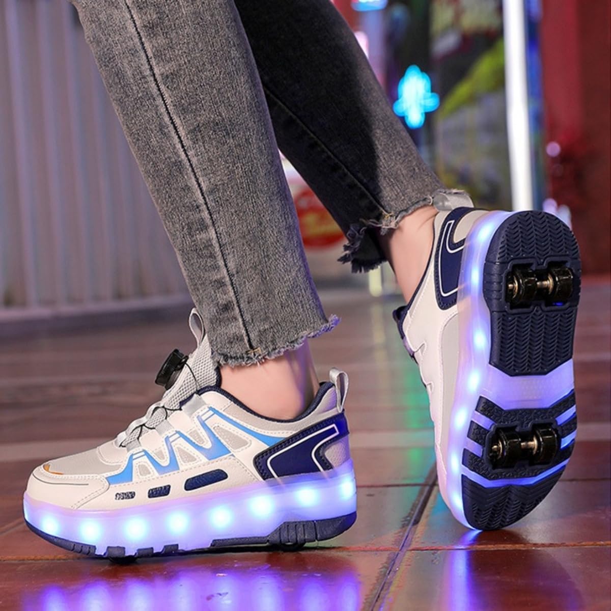 Mateju Zapatos con Ruedas para Niñas Niños, Patines con 4 Ruedas Retirable, Zapatillas de Skateboarding Brillar en la Noche, Zapatillas Deportivas al Aire Libre Multiusos