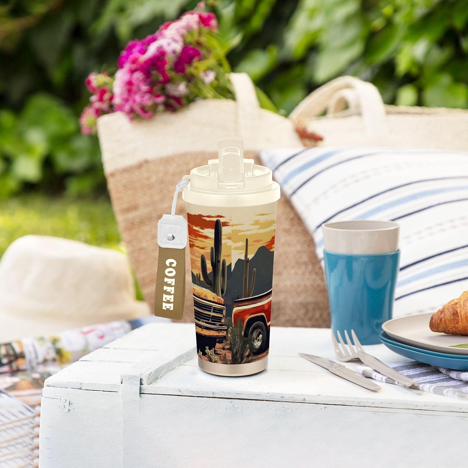Insulated Coffee Mug Old Truck Sunset with Straw & Flip Lid, 16.9oz Iced Tumbler Cup, Double Wall Vacuum Mug for Travel Office Camping