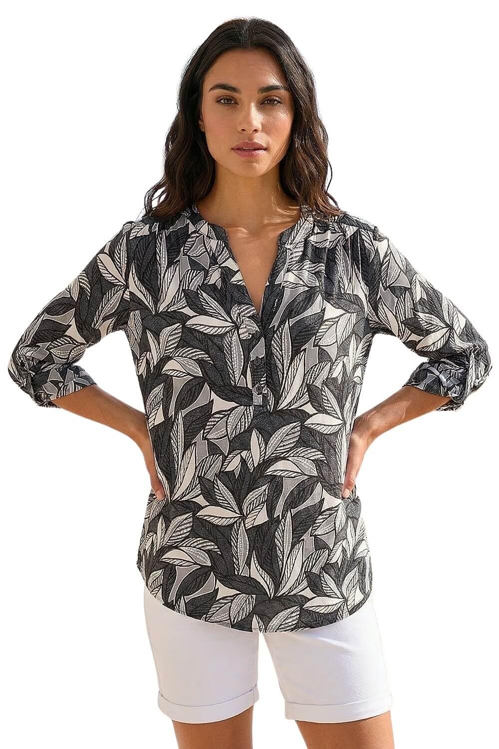 Roman - Women's Shirt - Leaf Puff Print - Size 20 - Black