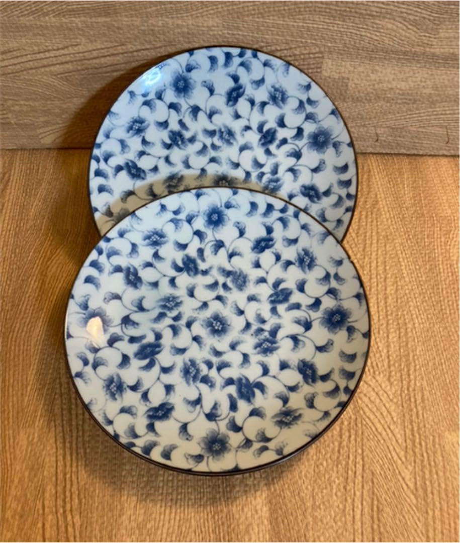 青い花柄の陶器皿 箱入り　有田焼 Amazon.co.jp: 有田焼 大皿 皿 青 花柄 花 レトロ 皿 レトロ