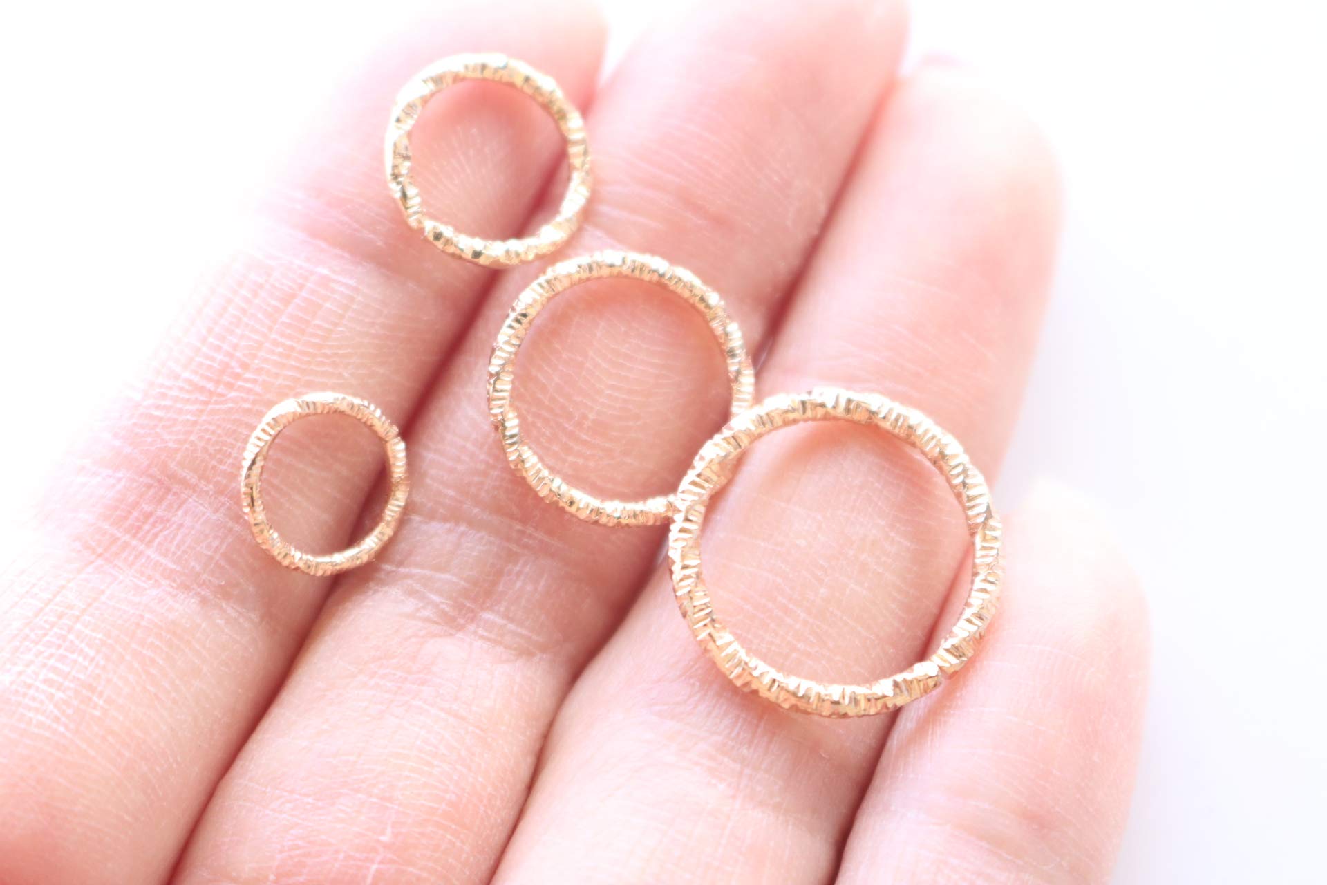 Amazon | 【ハンドメイド素材店】（50個 ・1.2×10mm) デザイン丸カン 