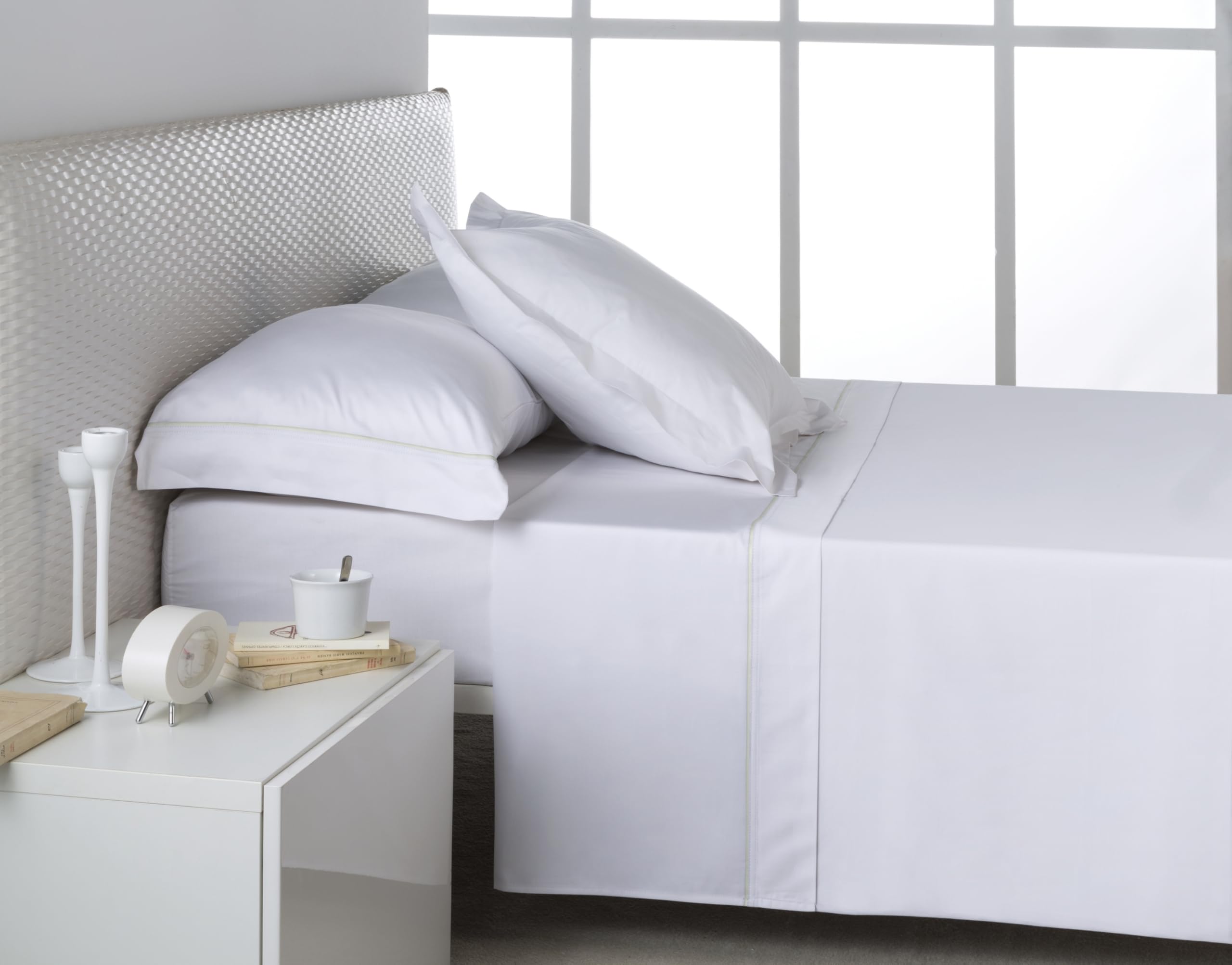 Sábana encimera de algodón de 600 hilos color blanco - Cama de 105 cm.