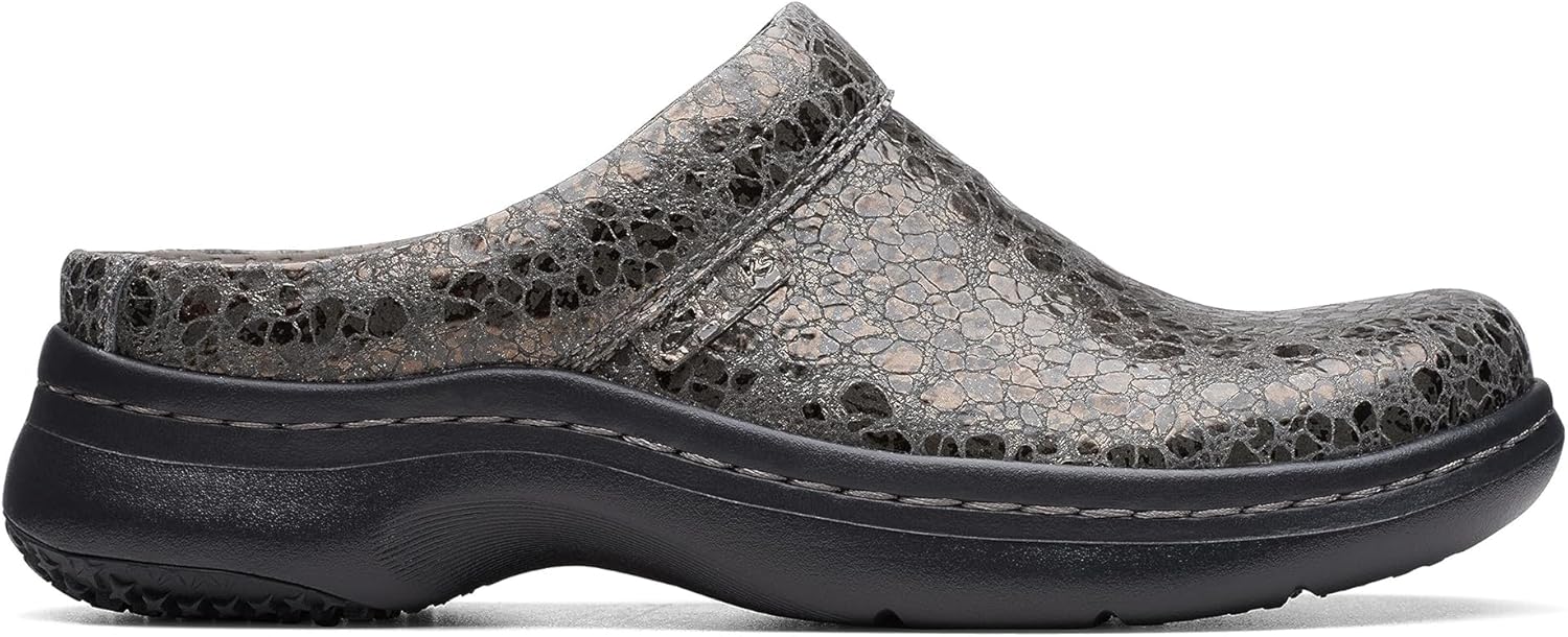 Clarks Unisex ClarksPro Clog Sneaker, Gun Metal, 0 US Women