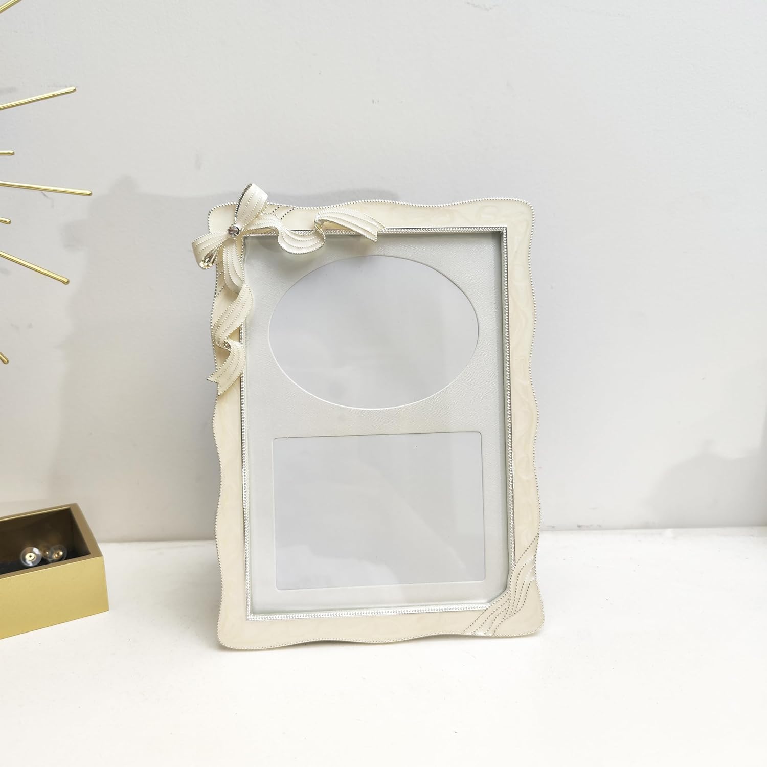 Elegant Butterfly Bow Ribbon-Shaped Metal Photo Frame, 3.5 * 5 in 5 * 7in,Decorative Ornate Display for Chrished Memories (White, 5 * 7in)