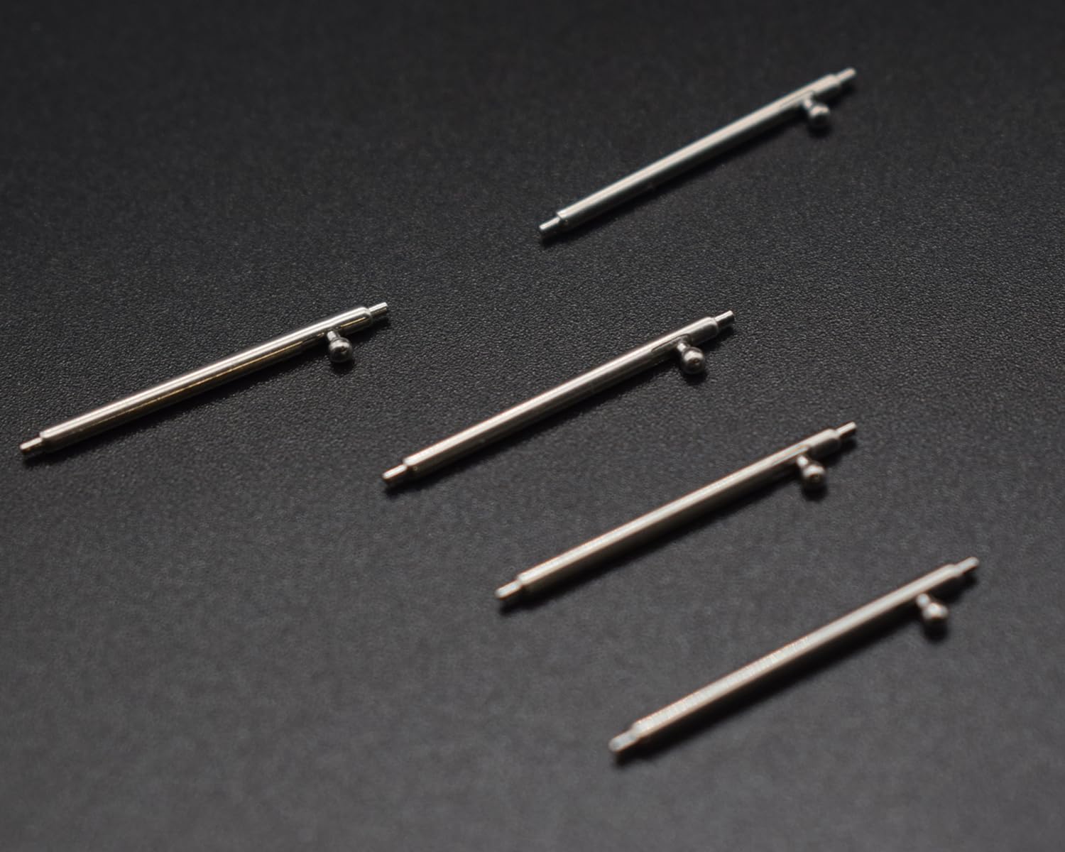 Kit de réparation de goupilles de bracelet de montre avec 10 broches à dégagement rapide en acier inoxydable et 1 outil de retrait de maillons de montre pour bracelets de montre