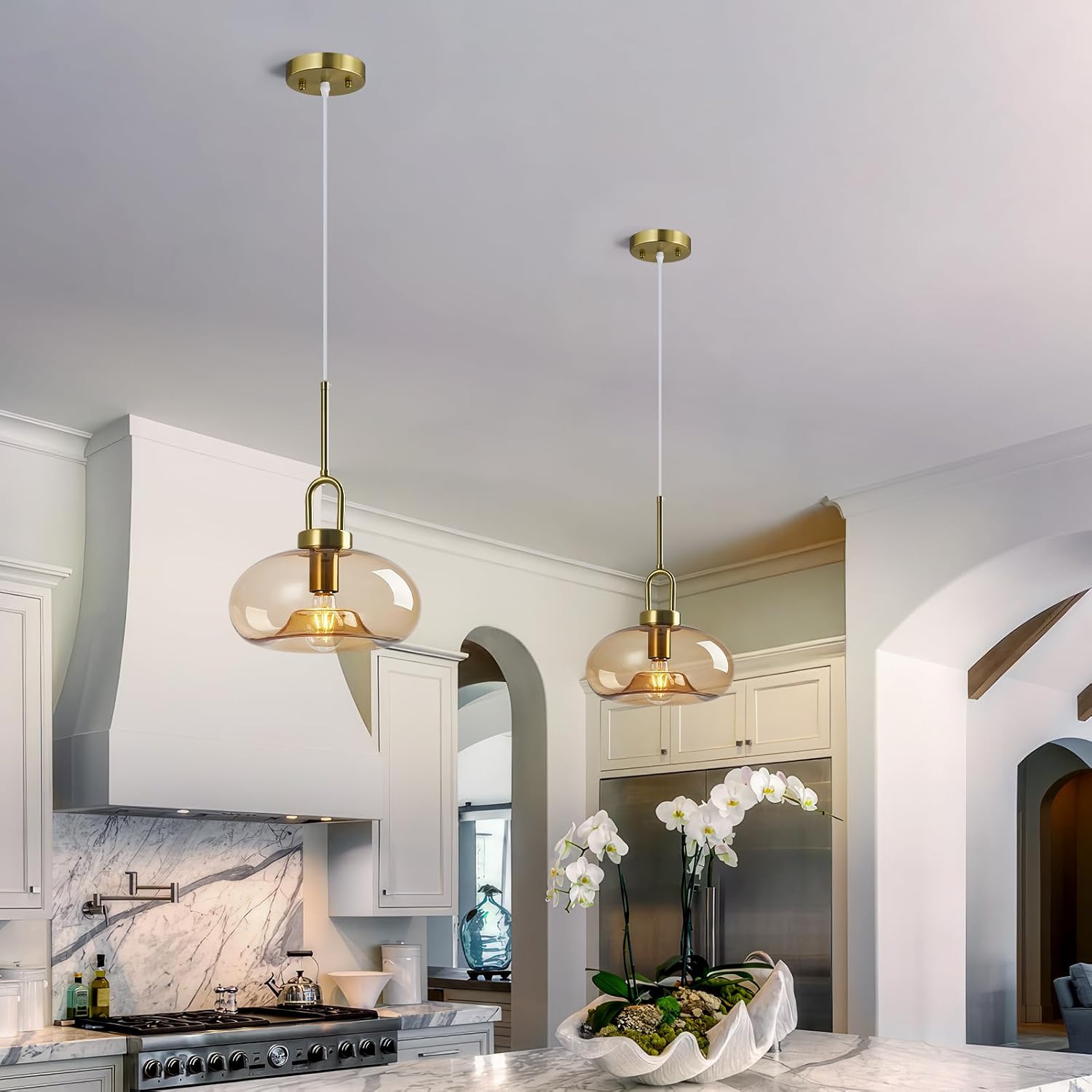 Light Brown Glass Pendant Lights Kitchen Island Gold Pendant Light Fixtures Adjustable Height Modern Pendant Lighting for Bedroom Dining Room (1-Pack)