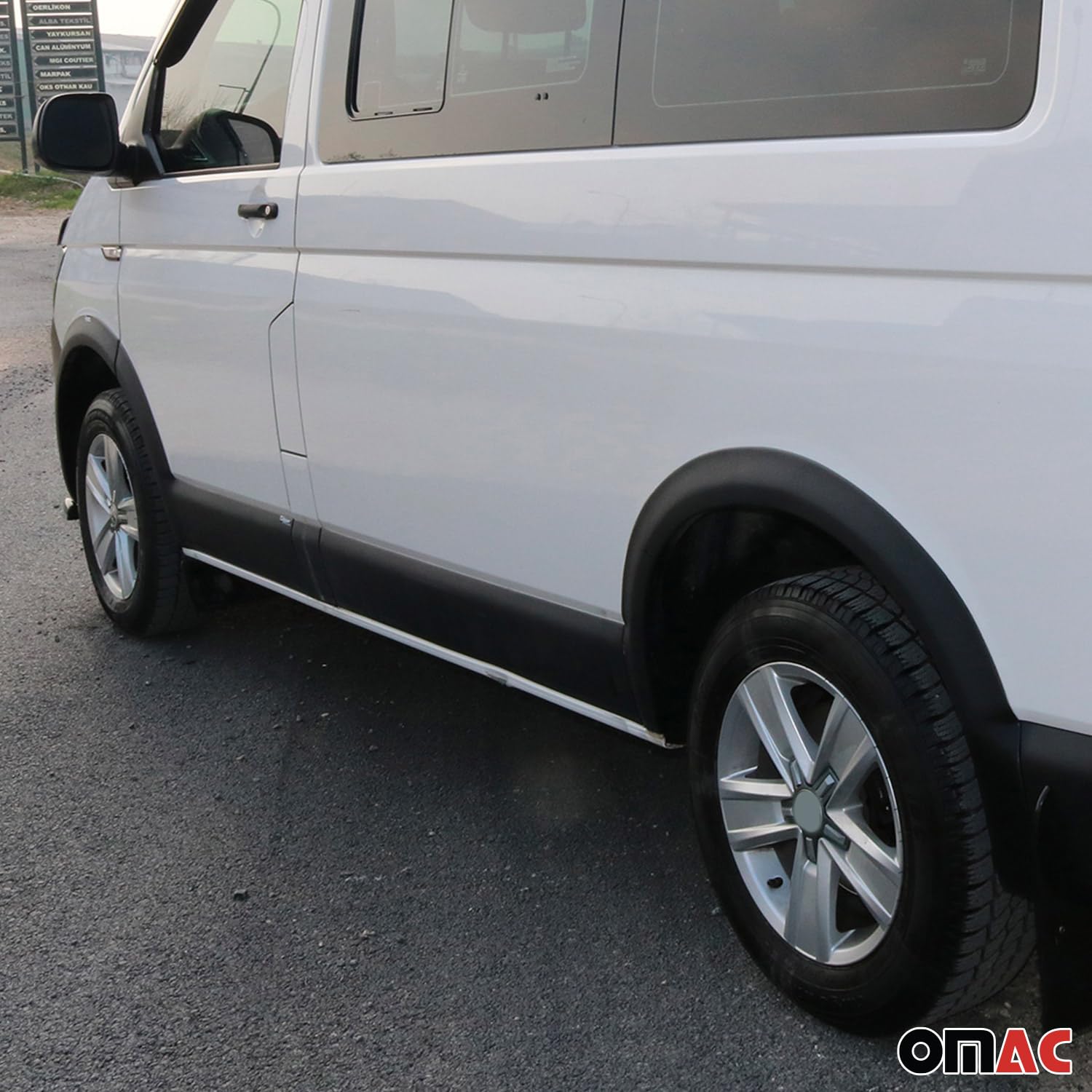 OMAC Radlaufschutz Kotflügel compatibile con VW T6 2015-2019 L1 Kurzer LHD ABS Nero 11tlg