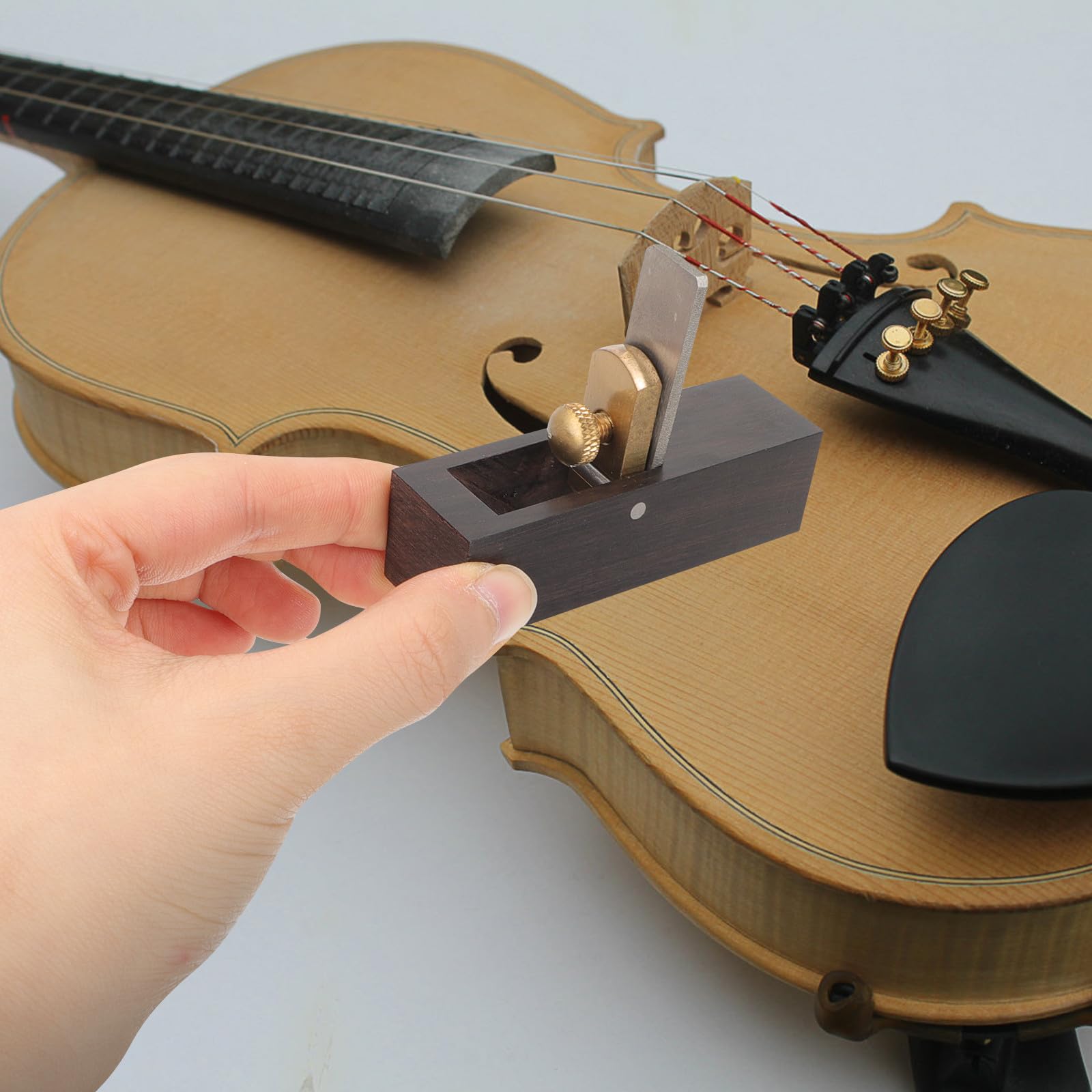 GALPADA Pialla Manuale per Liuteria in Ottone Lama Affilata, Strumento per Lavorazione Legno di Violino, Viola e Violoncello, Utensile Regolabile per Rimozione Trucioli e Finitura Fine