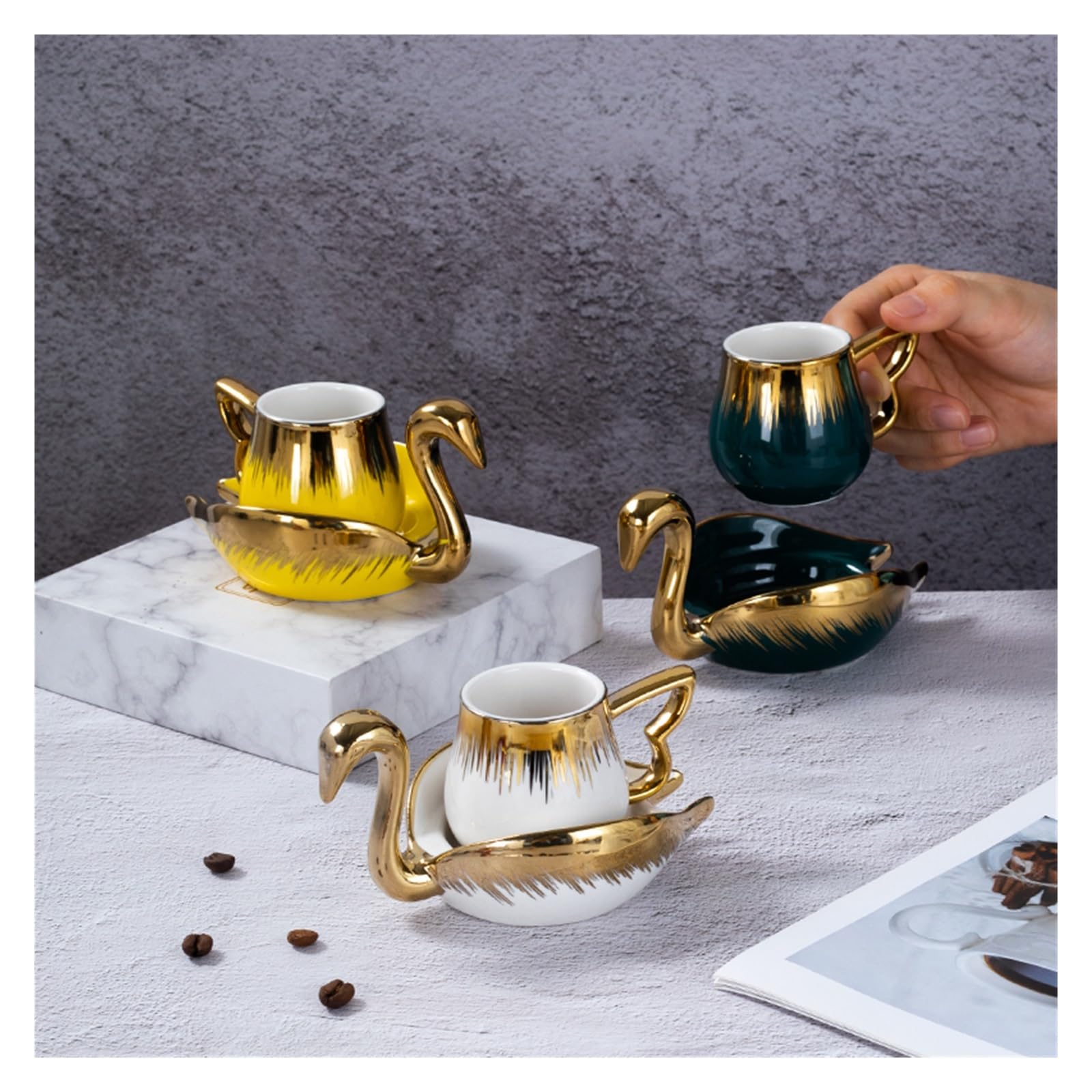 Tazze Caffe Tazza in Ceramica di Lusso con piattino a Forma di Tazza da caffè e piattino for tè pomeridiano, Set di stoviglie Creative for la casa(Black)