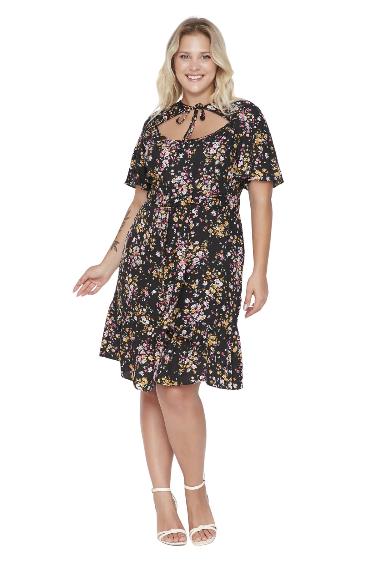Trendyol Damen Schwarz Midi Standard Regular Plus Size Dress Kleid,