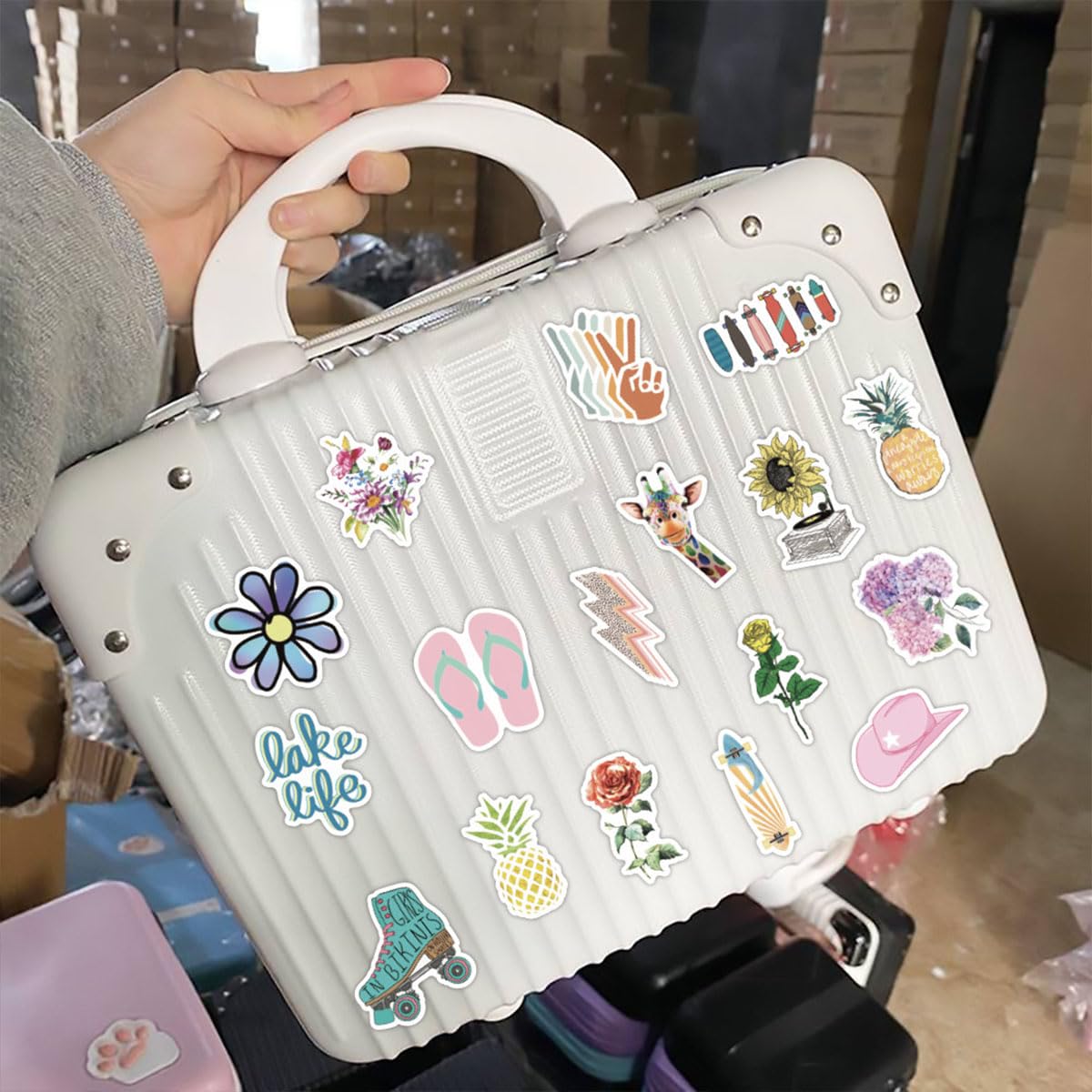 200 Stickers Aesthetic Imperméables - Vinyle Waterproof Pour Laptop, Bouteille, Phone | Designs Uniques Réutilisables