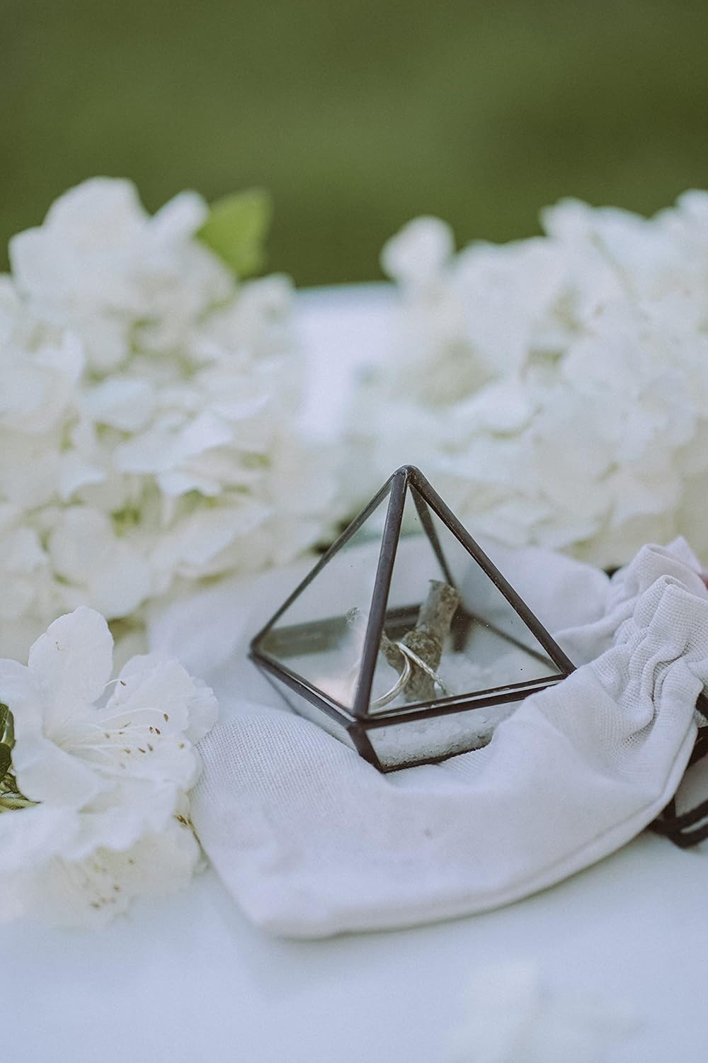 Wedding ring box for ceremony, Engagement ring box, Ring bearer pillow, Glass ring box (Black, Clear glass)