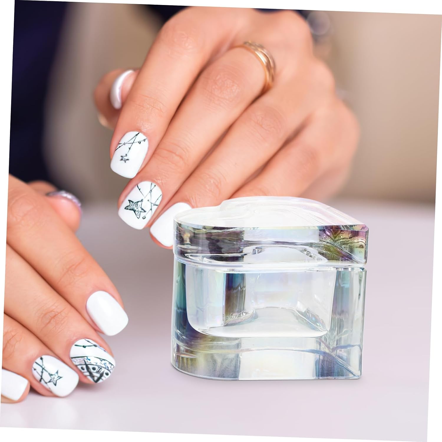 CANIGHT Heart Shape Crystal Glass Nail Art Dish with Lid Mixing Bowl for Nail Soaking and Damping Elegant Design