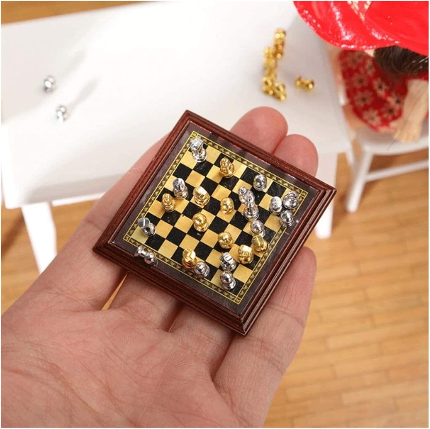Chess Set Small Chess 1.9 Inch Mini Chess Ornaments Portable Table Game for Outdoors, Travel Family International Chess