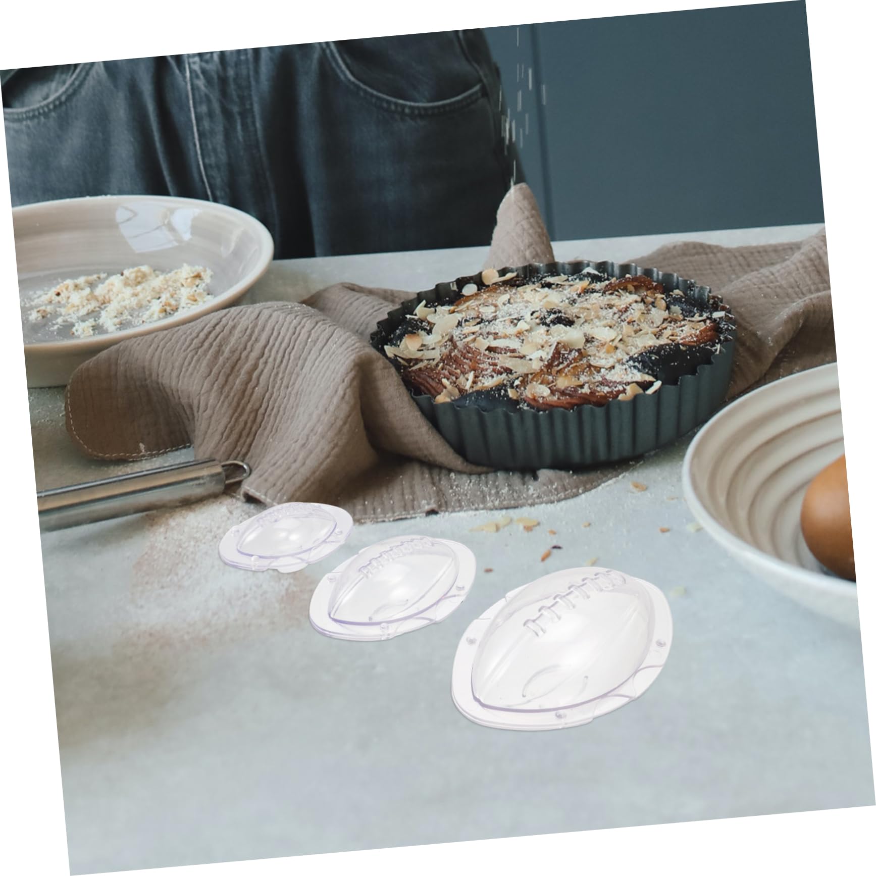 MAGICLULU 3 Ensembles Moules À Gâteaux À La Maison Moules À Fudge Moule À Gâteau De Football Moule À Gâteau En Forme De Cœur Moules À Bonbons Chocolat Moules À 3 pièces * 3