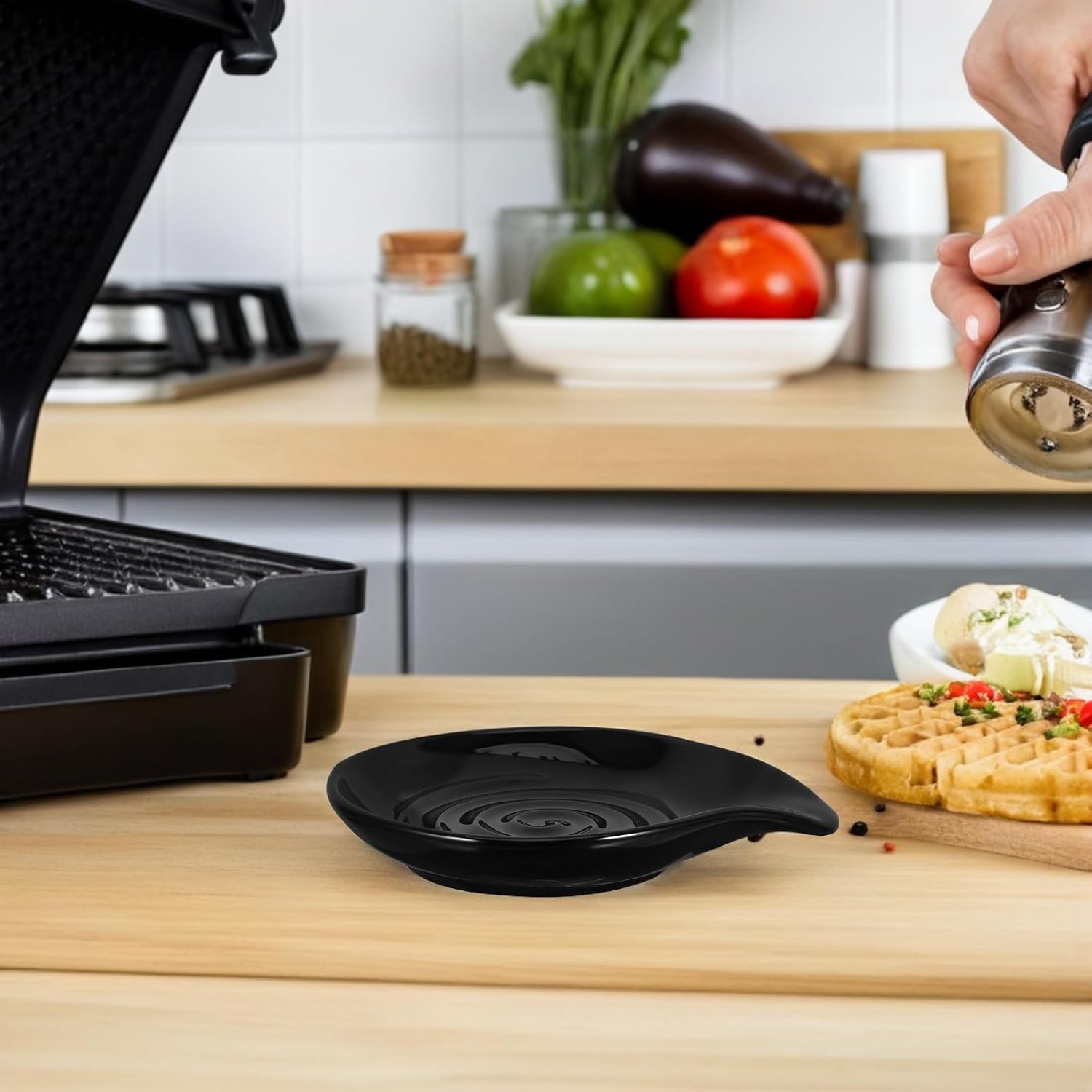 BETOOKY Ceramic Spoon Rest Black Kitchen Utensil Holder Cooking Gadget Pot Ladle Spatula Holder for Home and Restaurant