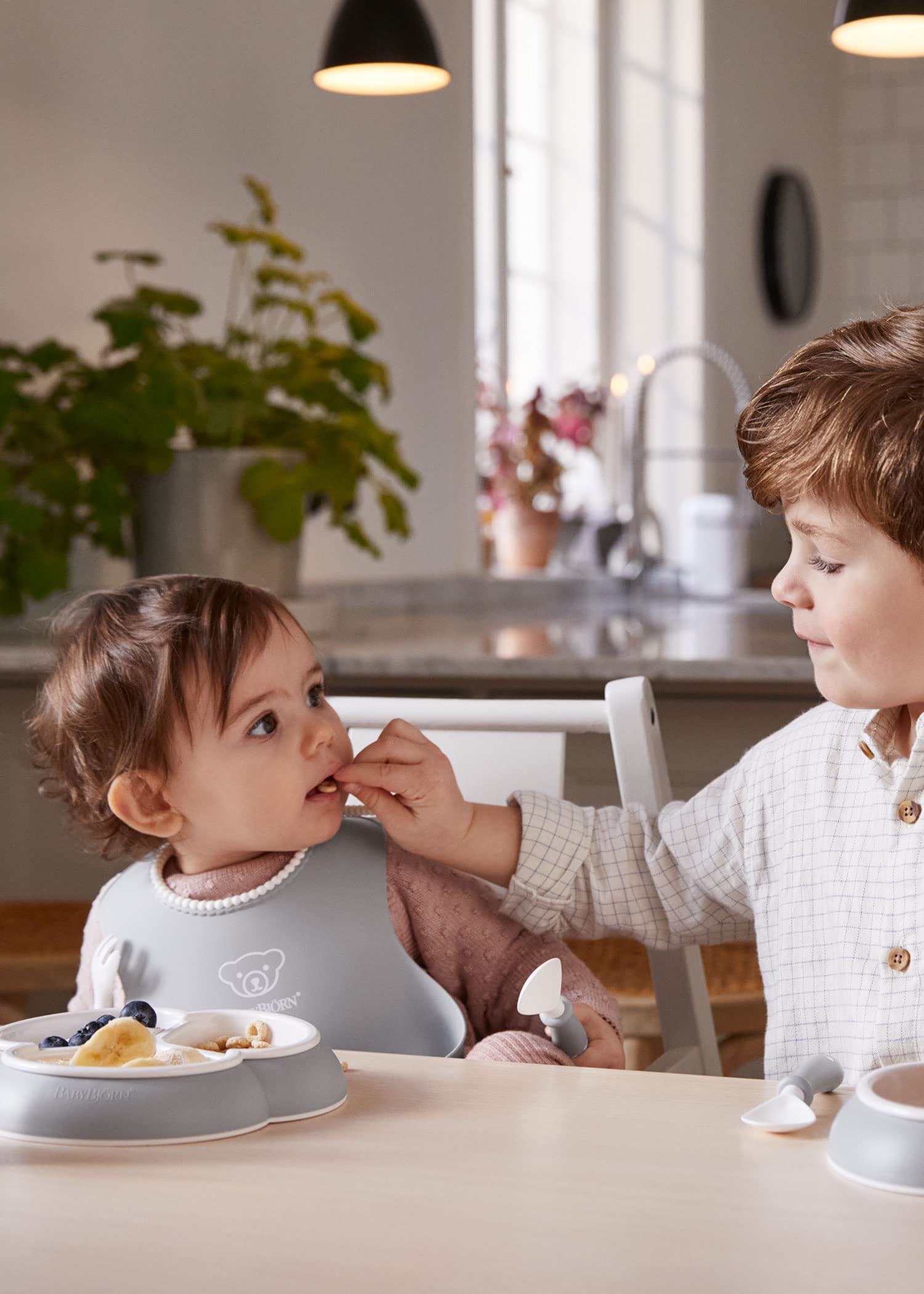 BabyBjörn Śliniak, 2 szt. Szary/Pastelowy róż