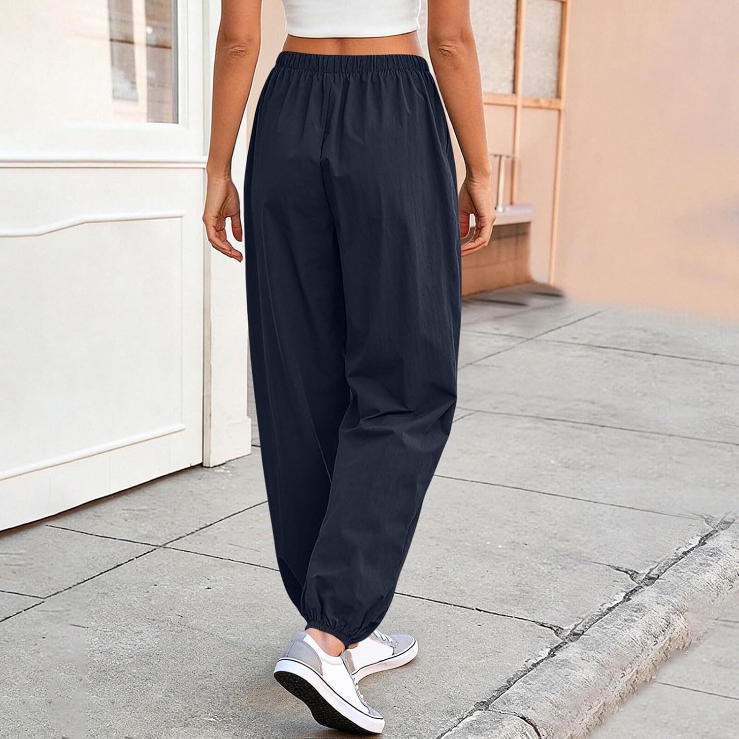 Track Pants for Women Loose Casual Straight Leg Womens Sweatpants with Pockets for Sports Jogging Trousers