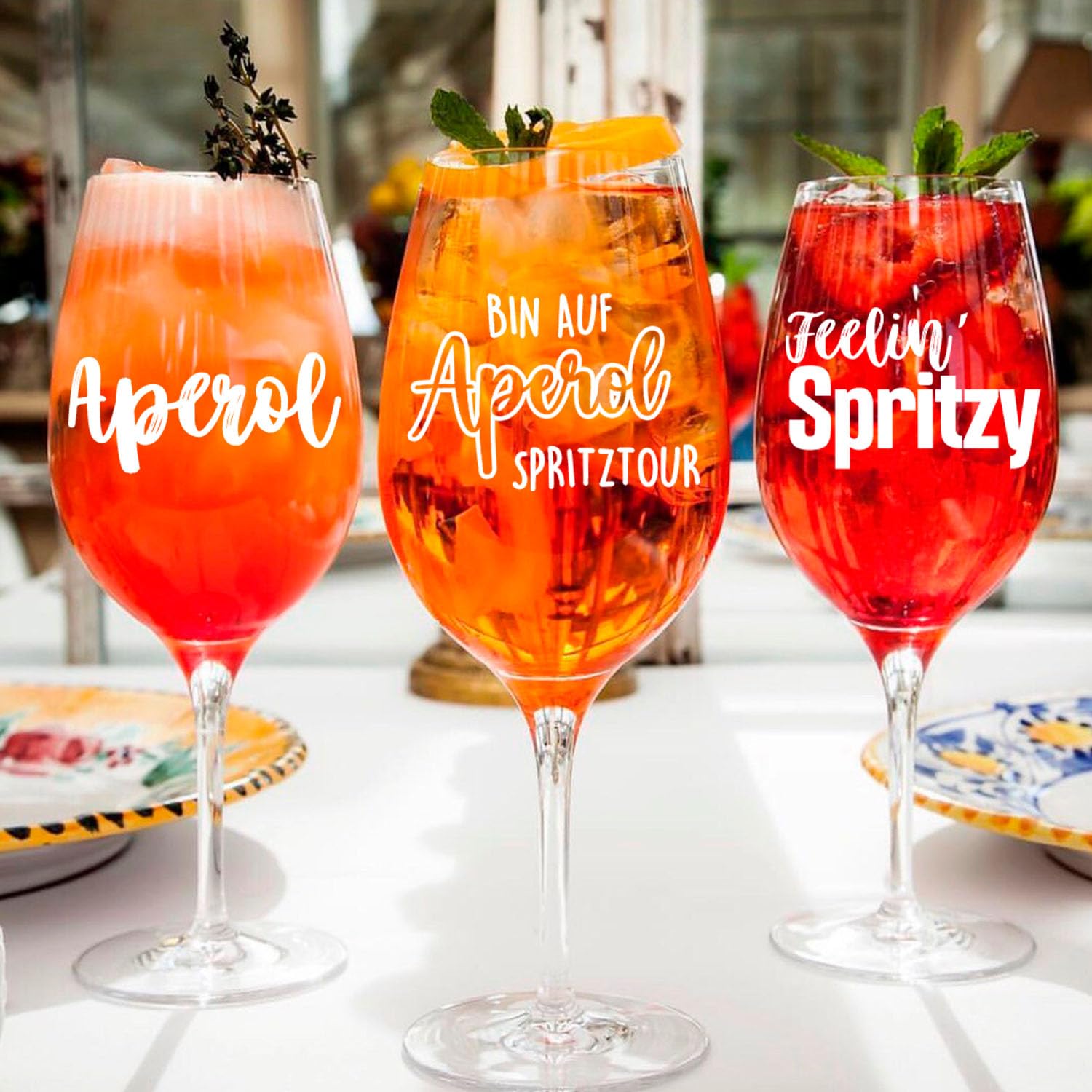Coffret cadeau 3 verres Aperol Spritz - Verres Aperol de qualité supérieure | Pailles en verre It’s Aperol O’Clock | Sous-verres en liège, idéal pour les amateurs d'Aperol