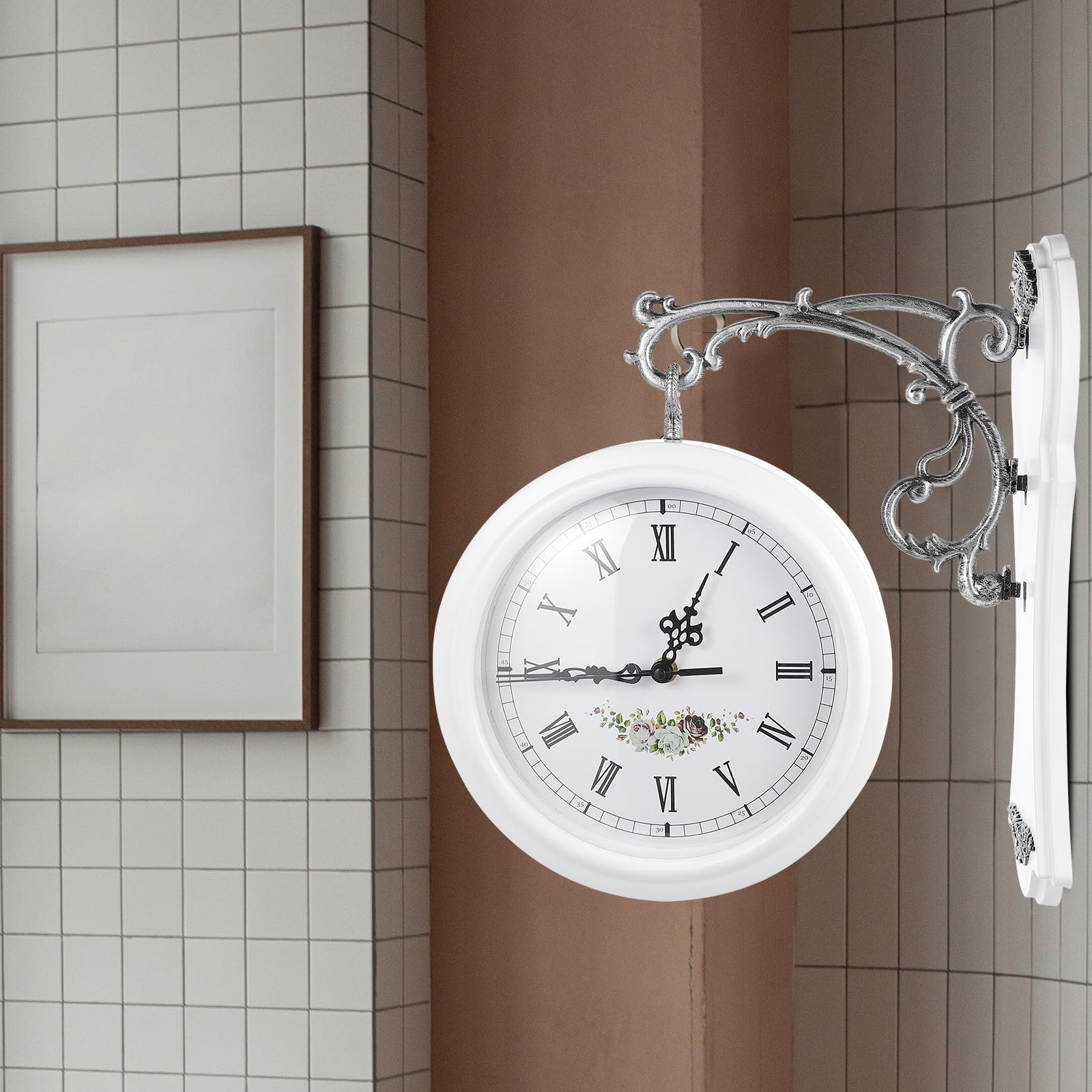 Adorainbow Horloge Murale Double Face Rétro Blanche Rotation 360 Degrés et Grands Chiffres, Design Créatif en Verre et Plastique pour Salon ou Chambre