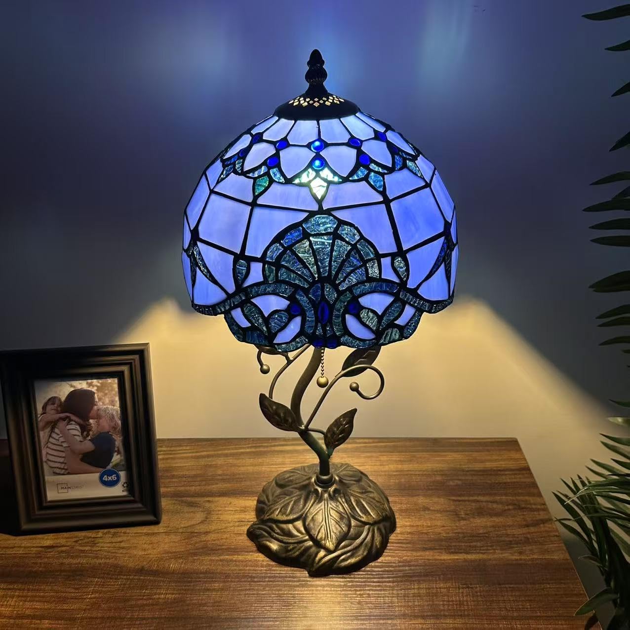 Stained Glass Table Lamp Blue Baroque Style Included LED Bulb for Living Room Bedroom Bedside 10" W*10" D*20" H