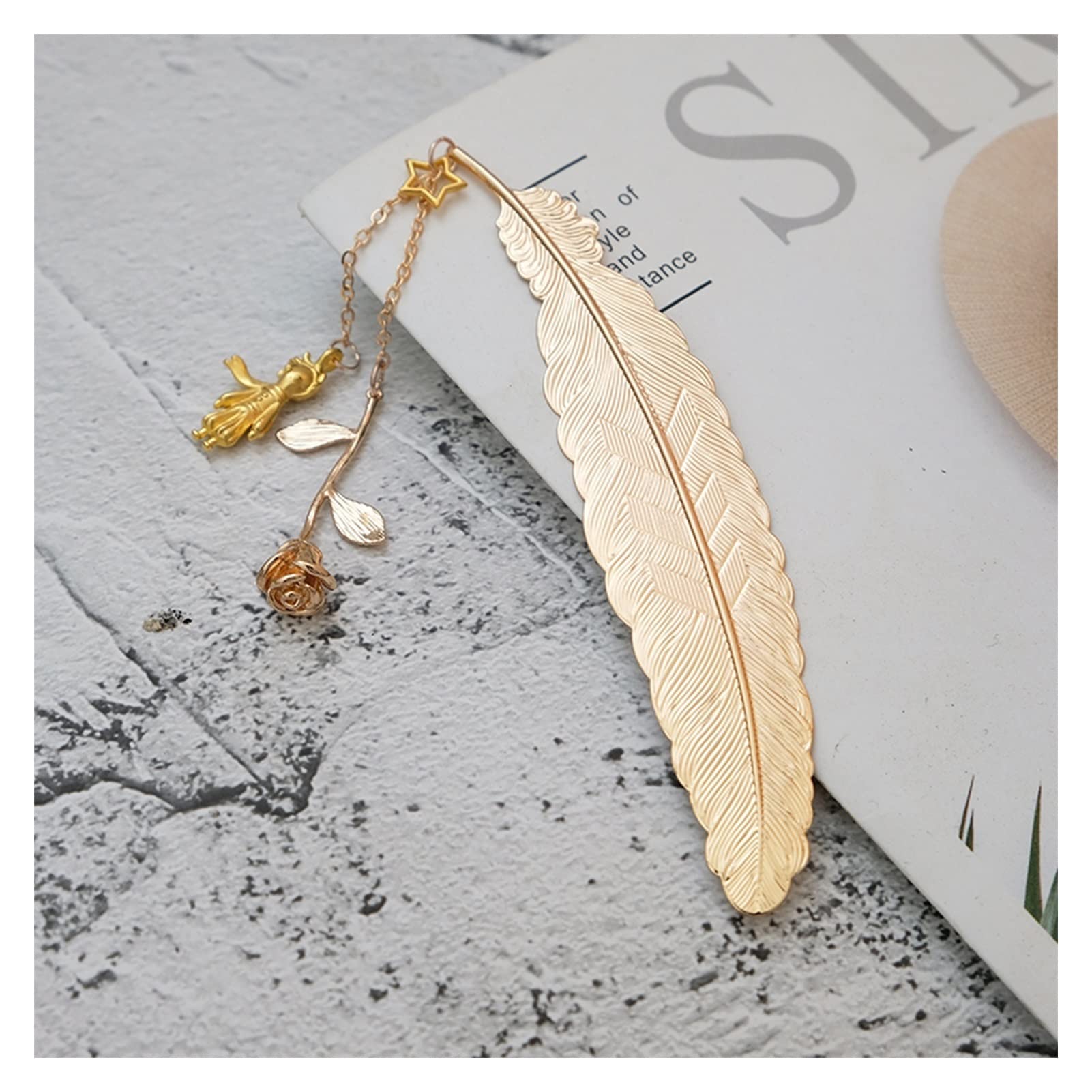 Signet Feather Metal Bookmark avec chaîne for Lovers Lovers Lecteurs Lecteurs Enfants Teens Hommes Femmes 8 Styles signets pour Hommes Femmes (Color : 2)