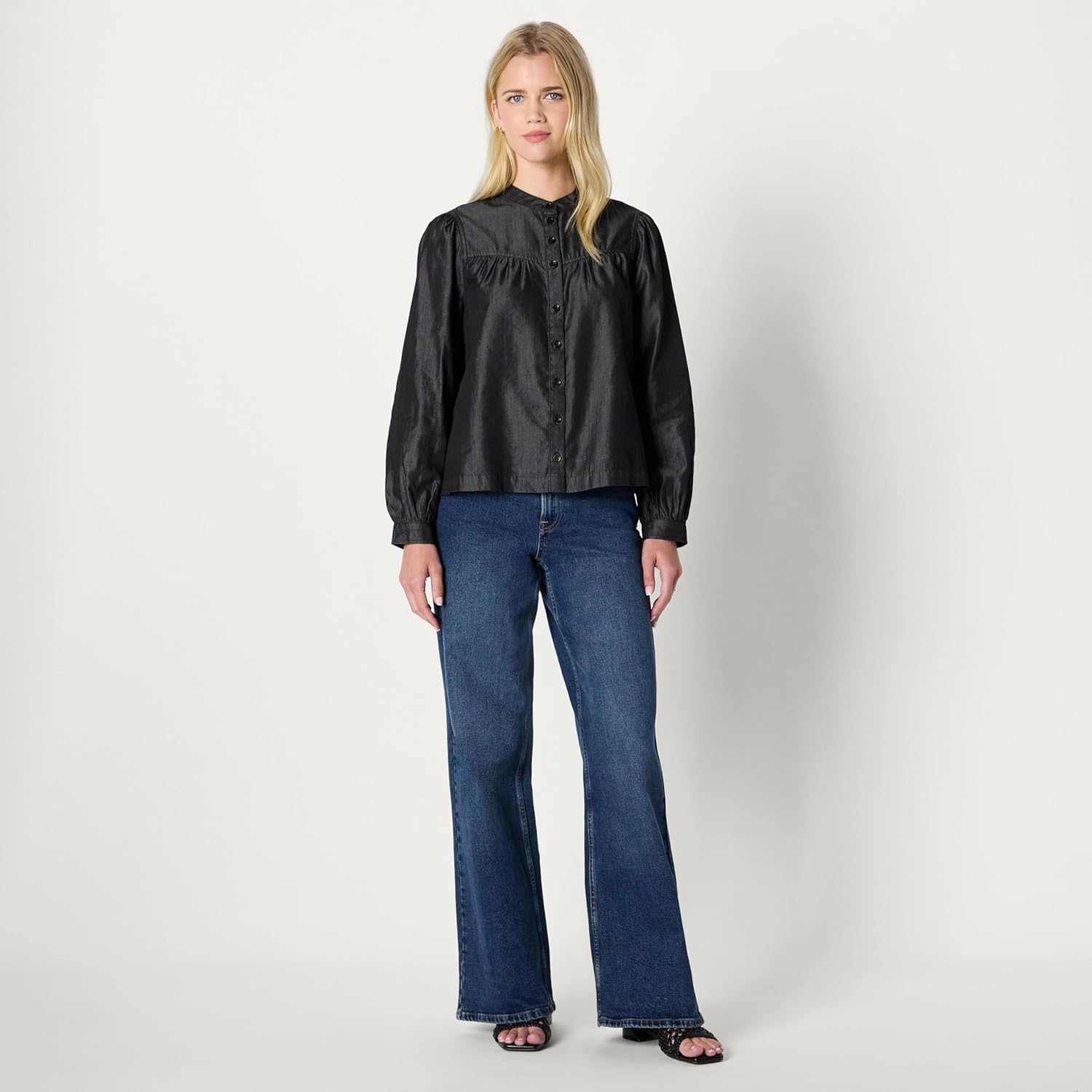 Amazon Essentials Women's Women's Denim Chambray Long-Sleeve Tunic Top - Image 5