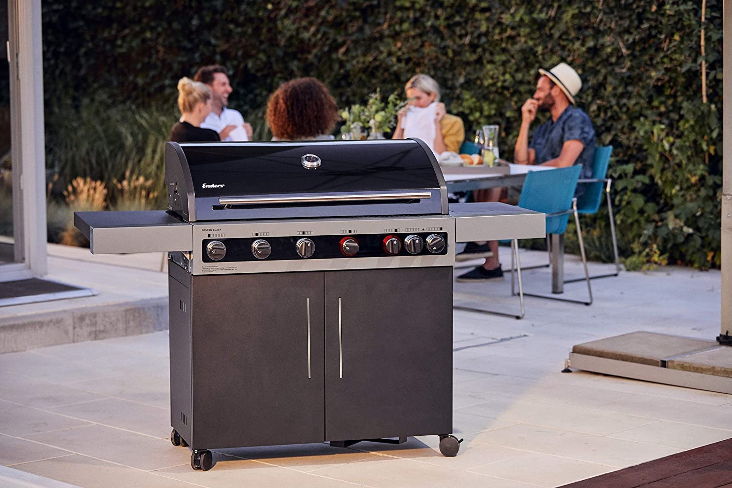Enders Boston Black 6 K Turbo Barbecue a Gas 6 Fuochi Fornello Laterale Acciaio Inox 2 Zone Turbo Heat Range Grill da Esterno 30mbar