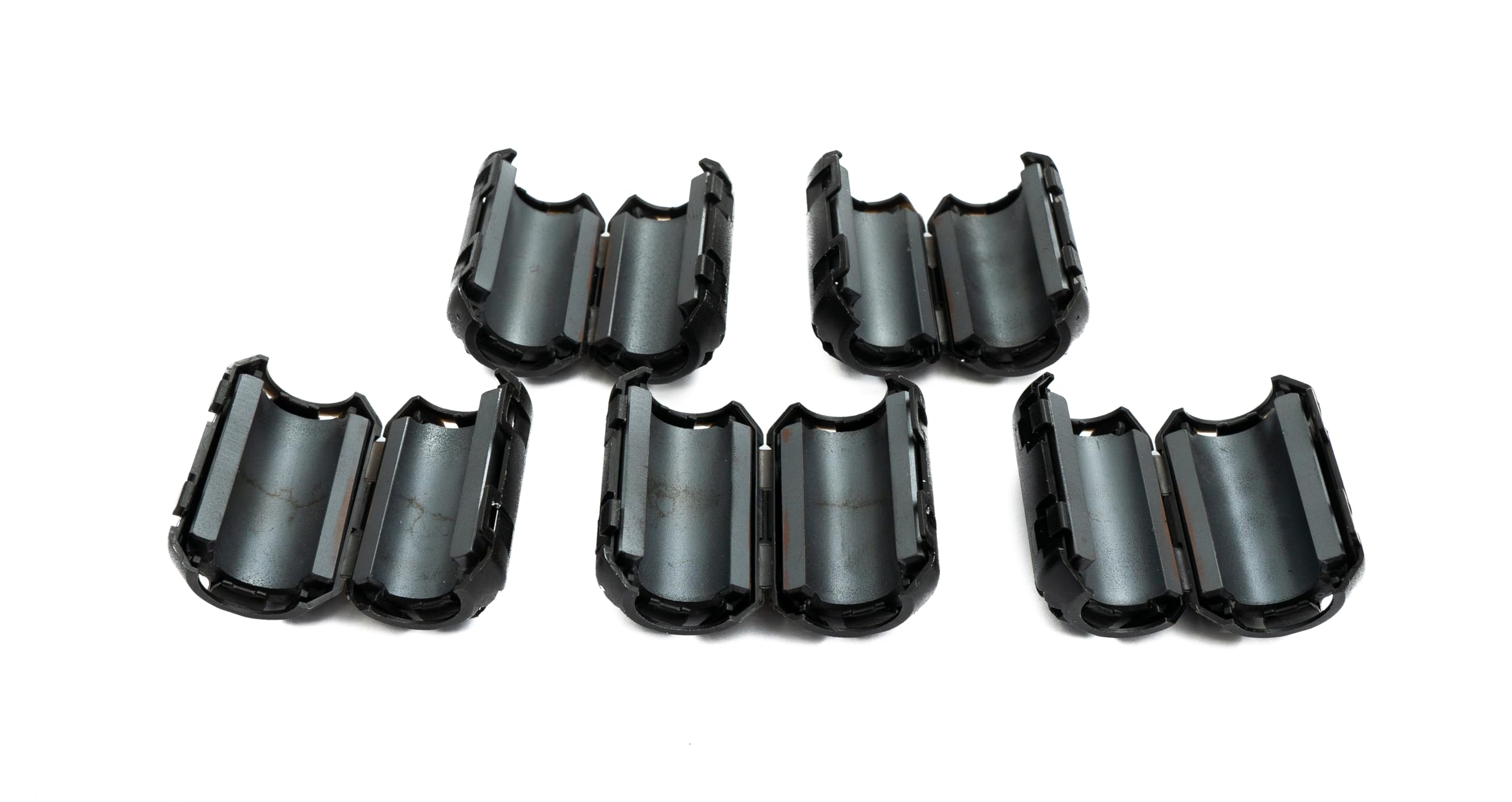 40 Stück Ferritkerne Set - 5 Größen Für Kabel EMI/RFI Filter