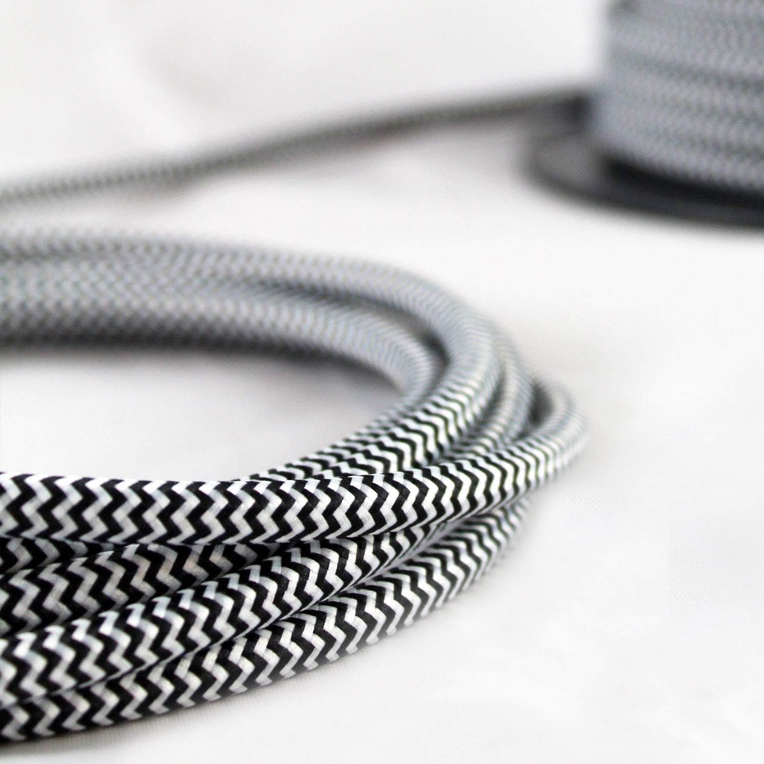 5Meters 3 Core Round Vintage Fabric Braided 0.75mm Flex Flexible Cable Electrical Wire for DIY Lamps Industrial Pendant Lights Lighting Appliances (Black - Image 2