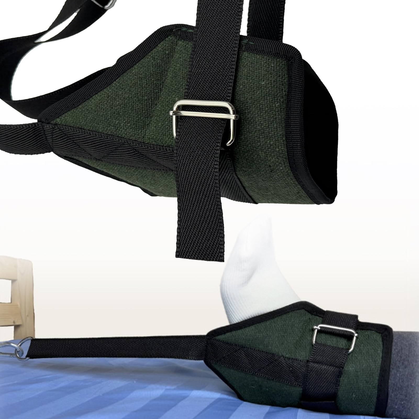 Slipp-Nott Traction Set for Ultimate Grip on The Court (Replacement Mat Included) (Medium Base with 30 Sheets Replacement Mat)