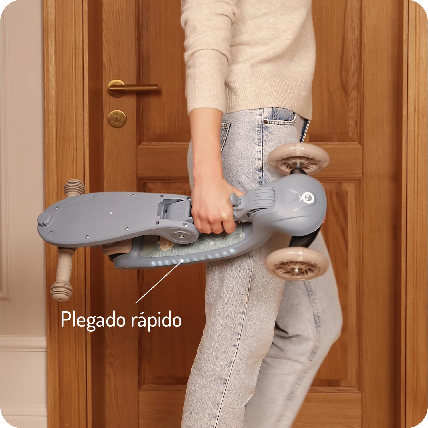 MoMi Debe Roller para niños de 1 año hasta 50 kg – Scooter 2 en 1 con Asiento Plegable – Patinete Infantil con 2 Altura Ajustable – Patinete Plegable para Interior y Exterior – 3 Ruedas LED