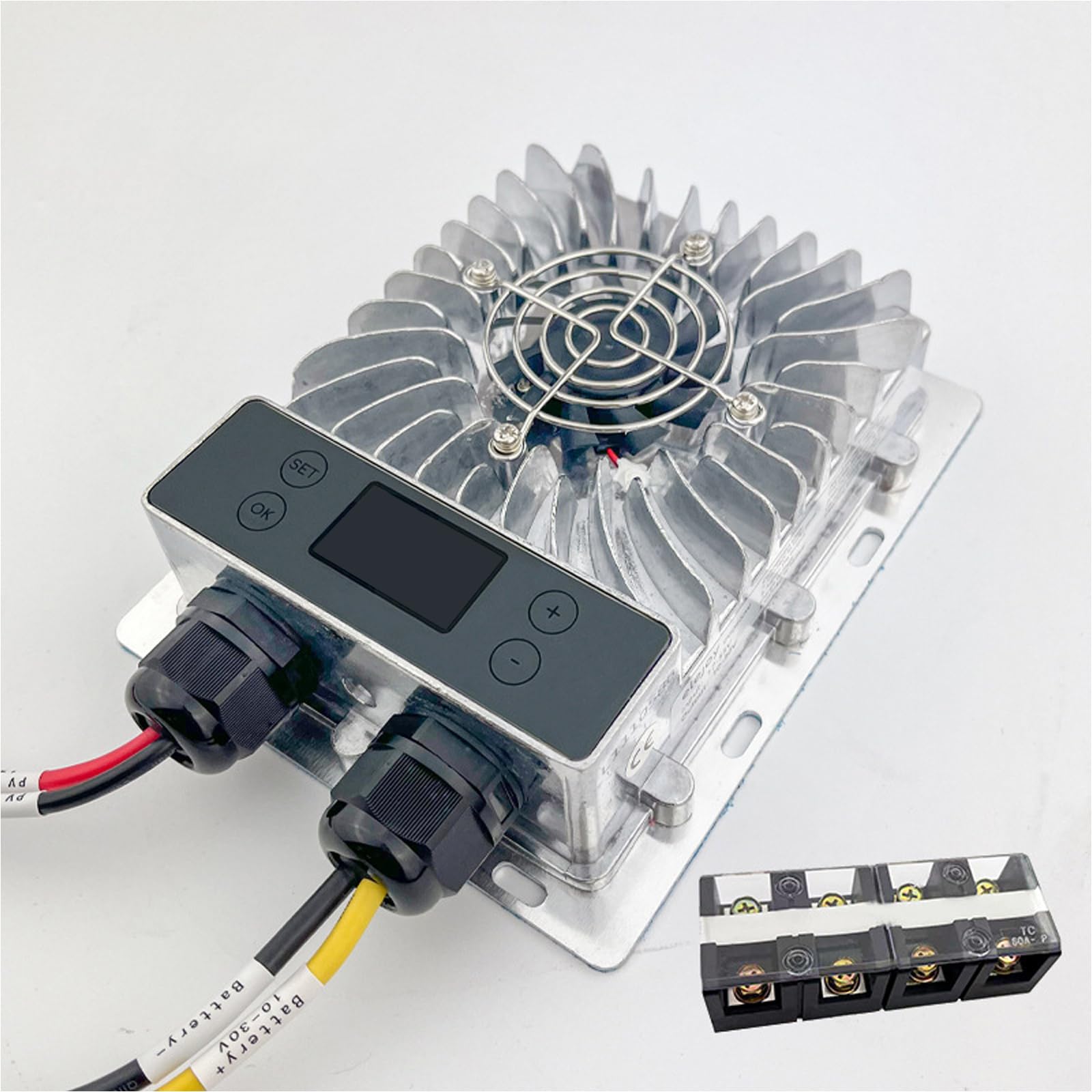 Tarifa Cargadores solares MPPT de 600 W con control de temperatura Regulador de tarifa solar de aluminio para baterías de 12 V a 24 V Regulador MPPT de eficiencia