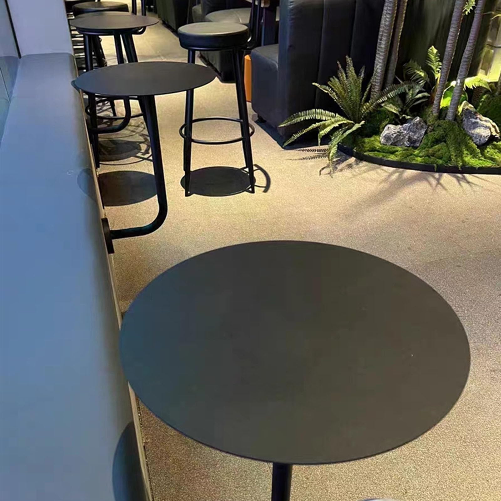 Mesa auxiliar redonda montada en la pared, soporte de metal en forma de L, mesa de bar flotante moderna para espacios pequeños, ideal para el hogar, cocina, cafetería y restaurante
