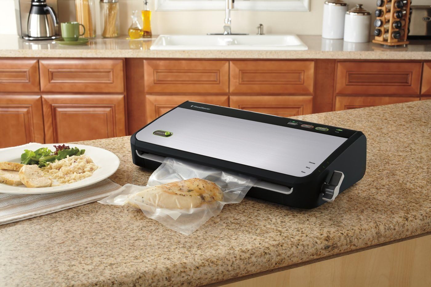 FoodSaver FM2435 Vacuum Sealer Machine with Bonus Handheld Vacuum Sealer and Starter Kit, Safety Certified, Silver : Everything Else