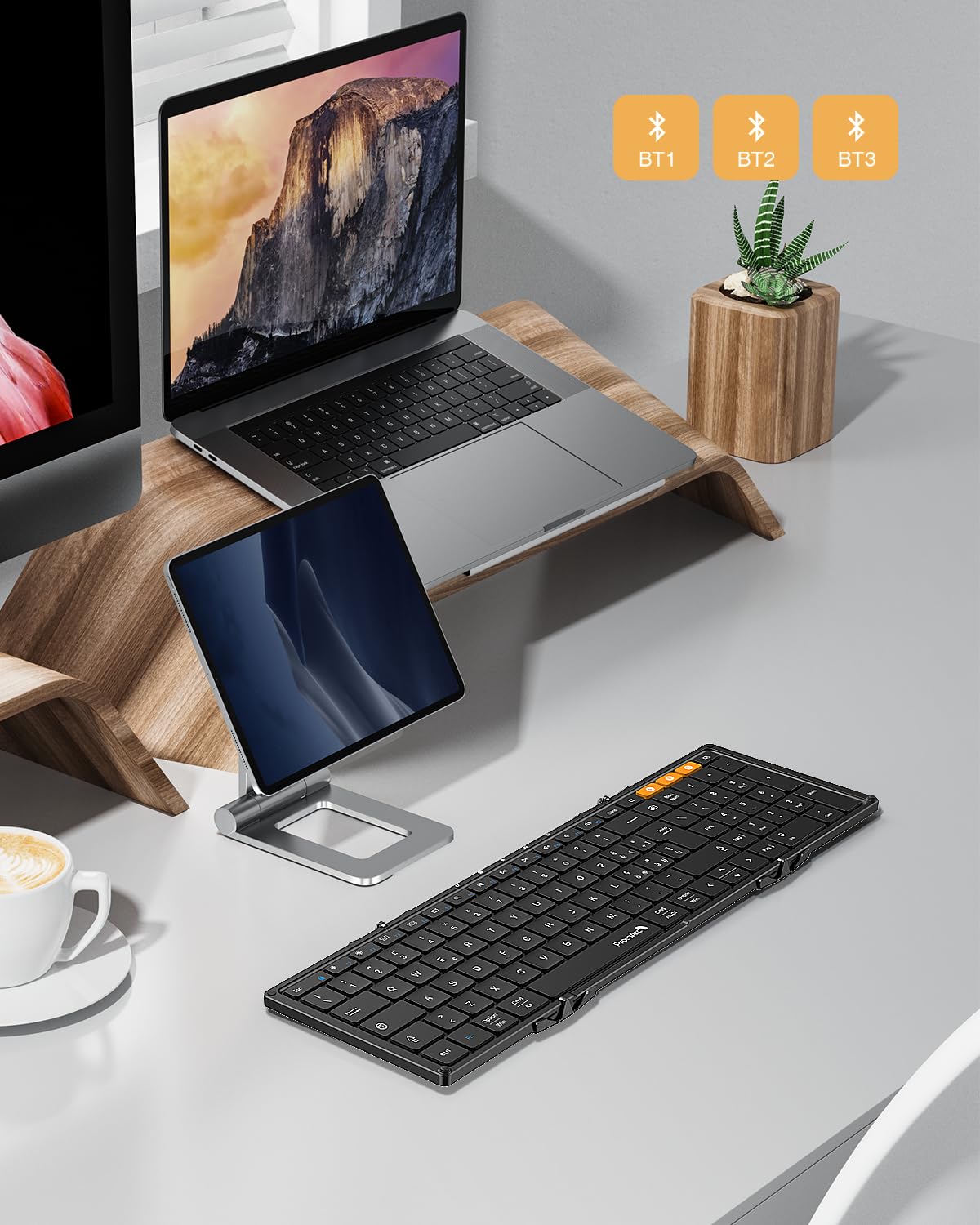 ProtoArc Tastiera Wireless Pieghevole, XK01 Tastiera Bluetooth Layout Italiana Portatile Viaggio per Android Windows iOS iPad PC Telefono Smartphone Tablet Laptop PC - Nero