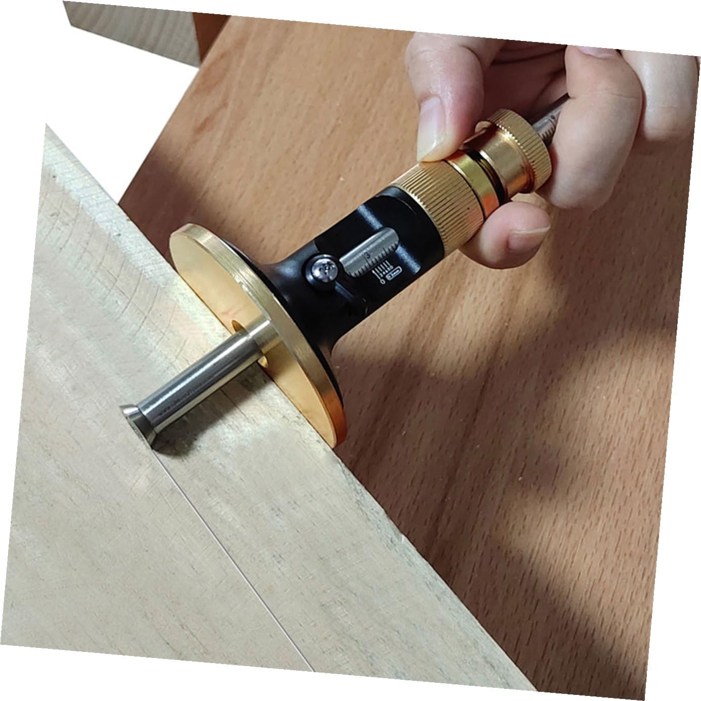 European-type Woodworking Scribe Gauge with Fine-tuning Adjustment, Carpenter Marker Tool with Carbide Blade for Precise Parallel Line Marking in Woodworking Projects