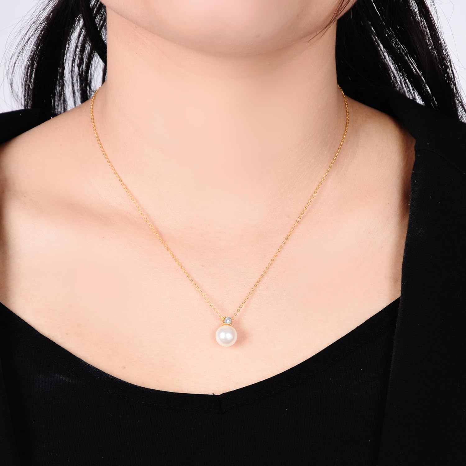 14K Gold Freshwater Cultured Pearl Pendant Necklace with Moissanite,Minimalist Gold Pearl Necklace for Women,Fashion Jewelry Gift for Her,18 Inches