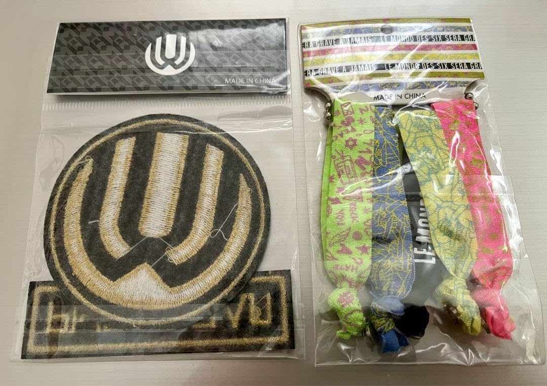 Amazon.co.jp: UVERworld グッズ ロゴワッペン＆ツアーリストバンド